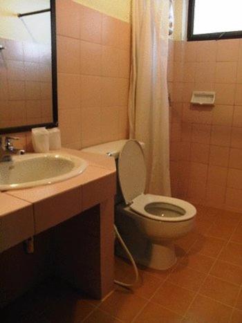 One-Bedroom Bungalow photo 2