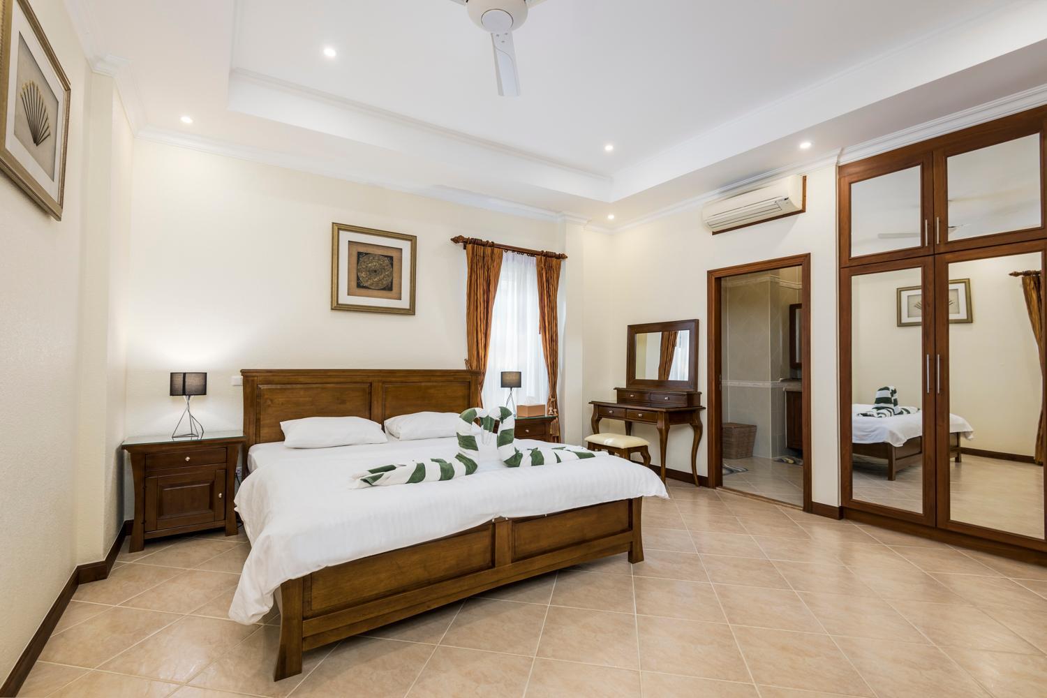 Villa with Private Pool photo 2