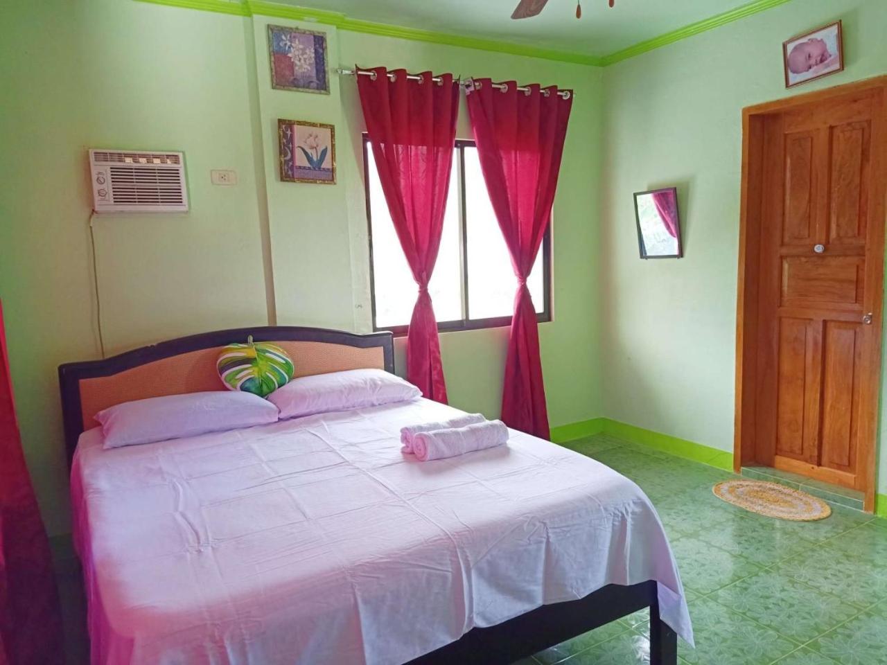 Family Room - Photo 3