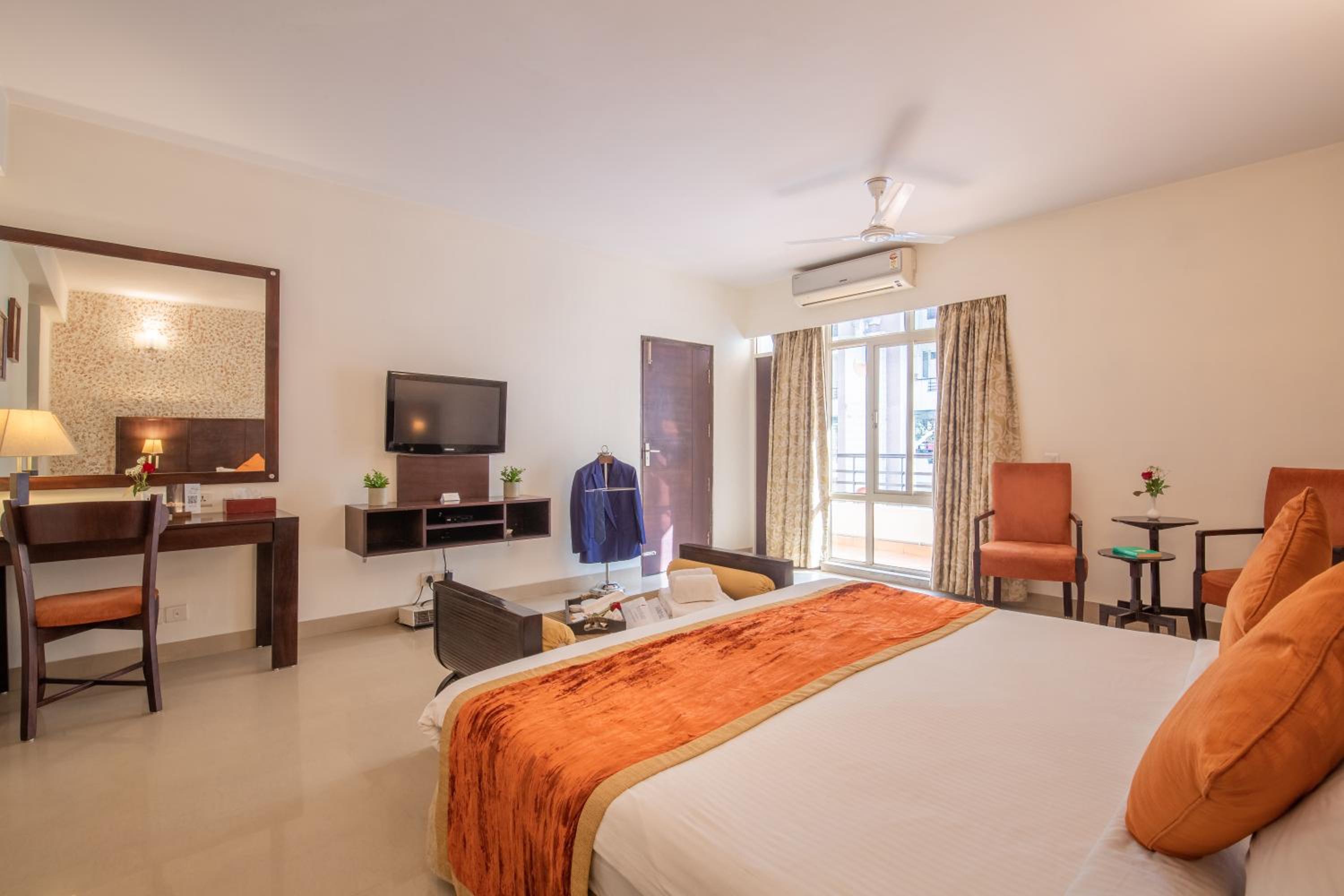 One-Bedroom Suite photo 1