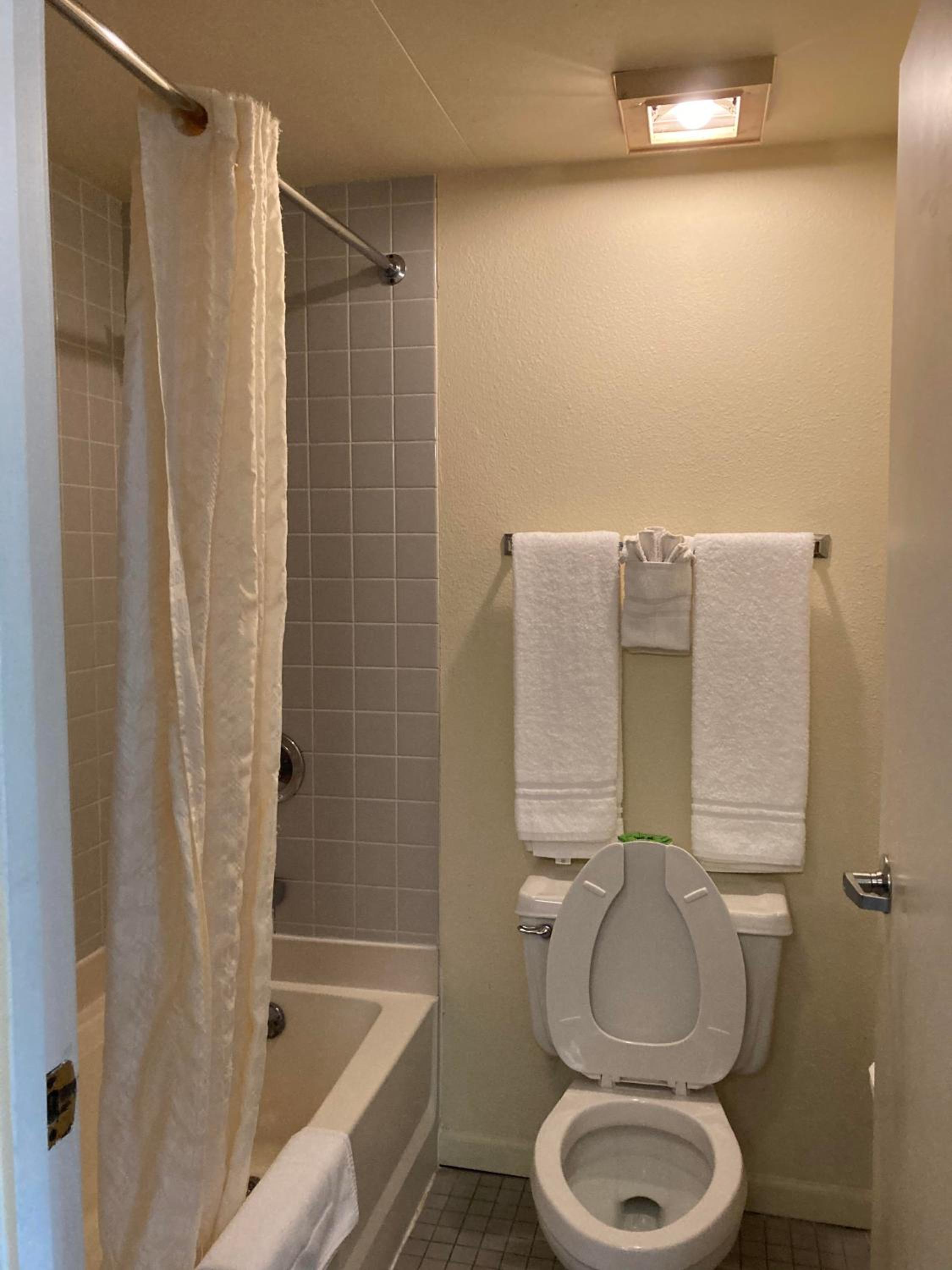 Double Room With Two Double Beds - Smoking