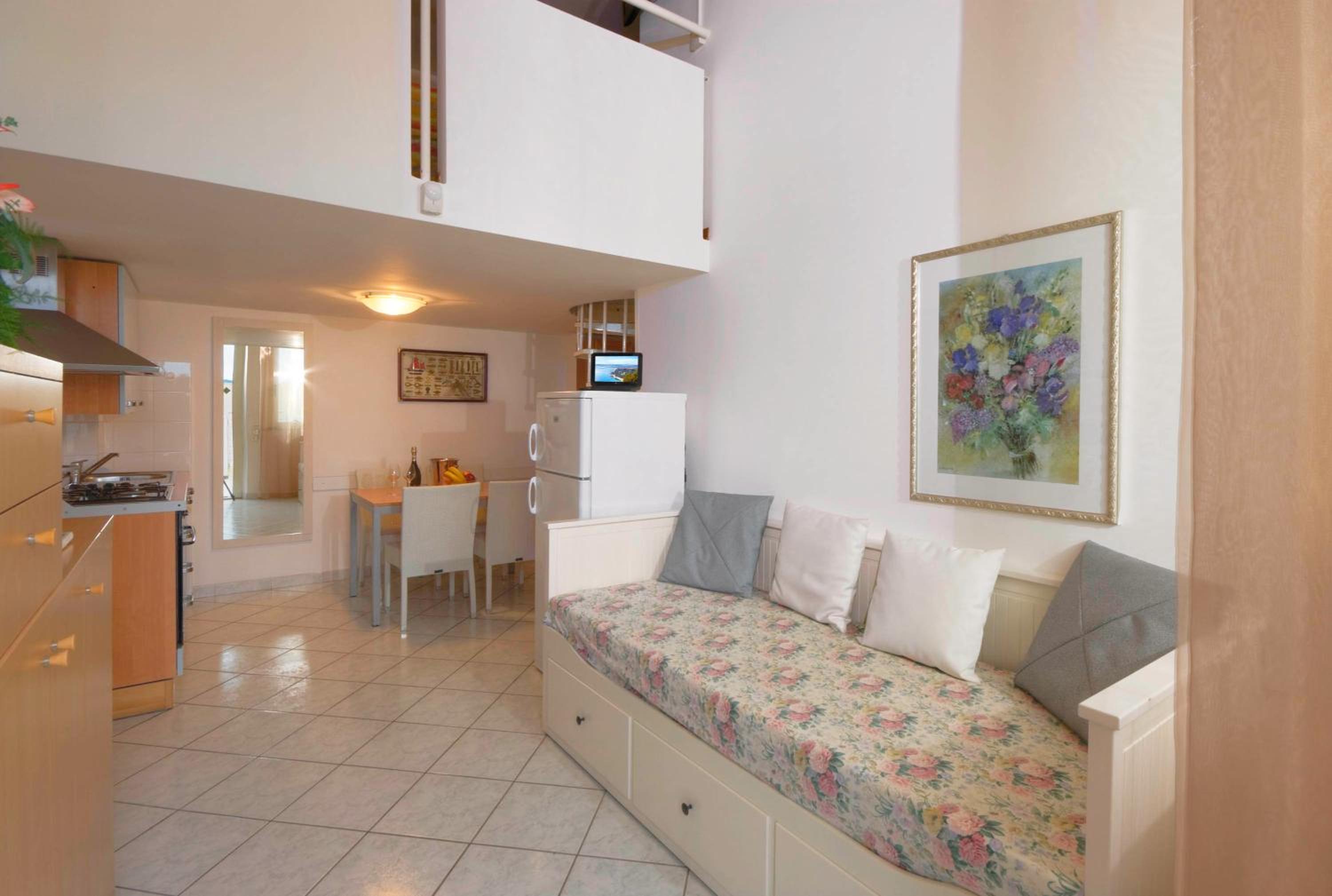 Studio (2 Adults)