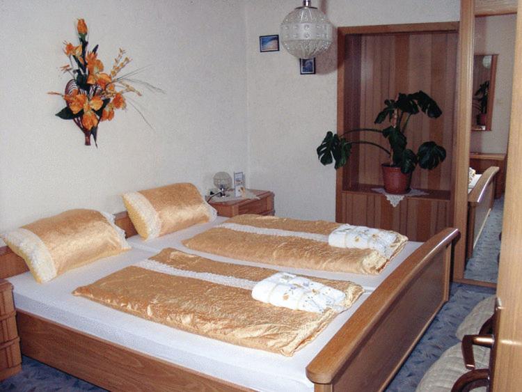 Double Room - Photo 1