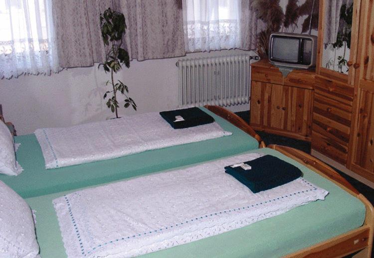 Double Room - Photo 2