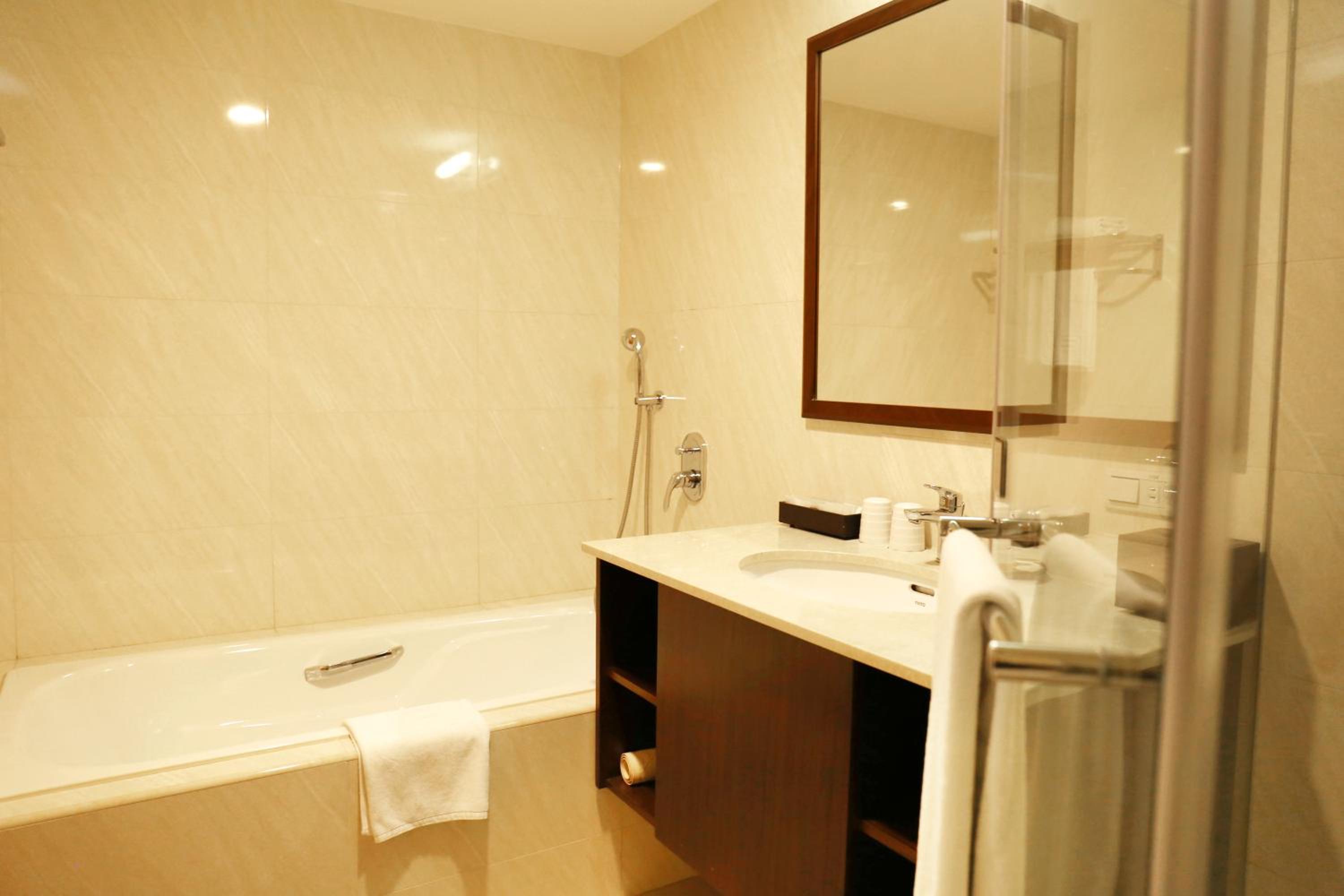 Deluxe Double Room with Bath photo 2