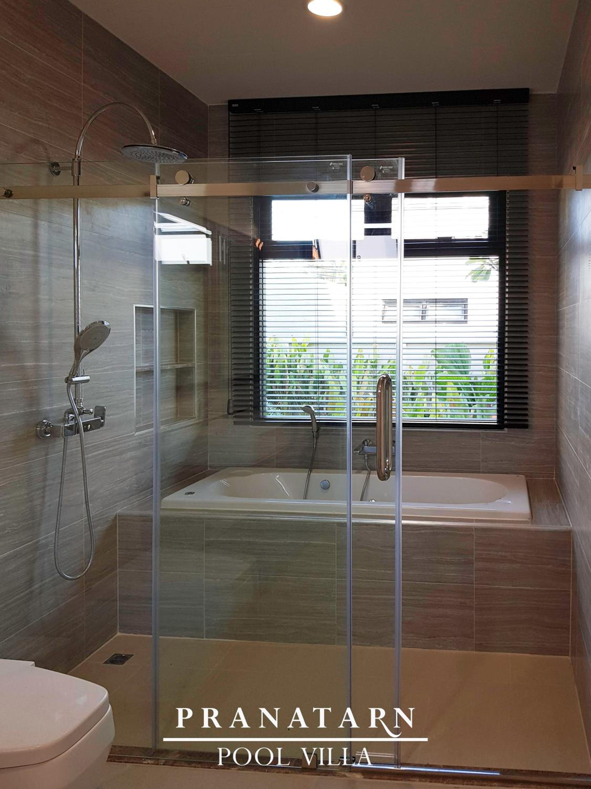 Three-Bedroom Villa - Photo 3