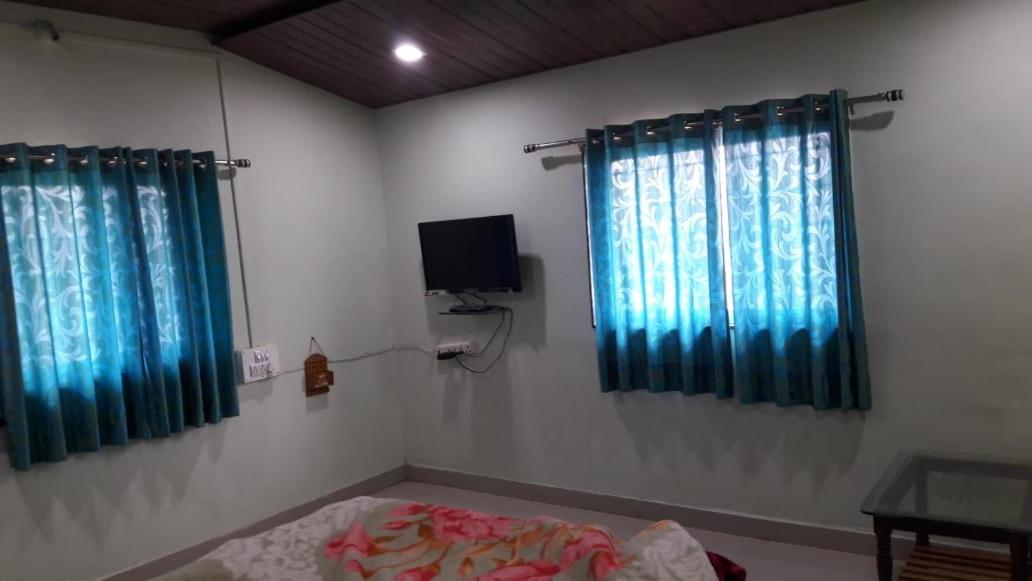 Four-Bedroom House photo 2