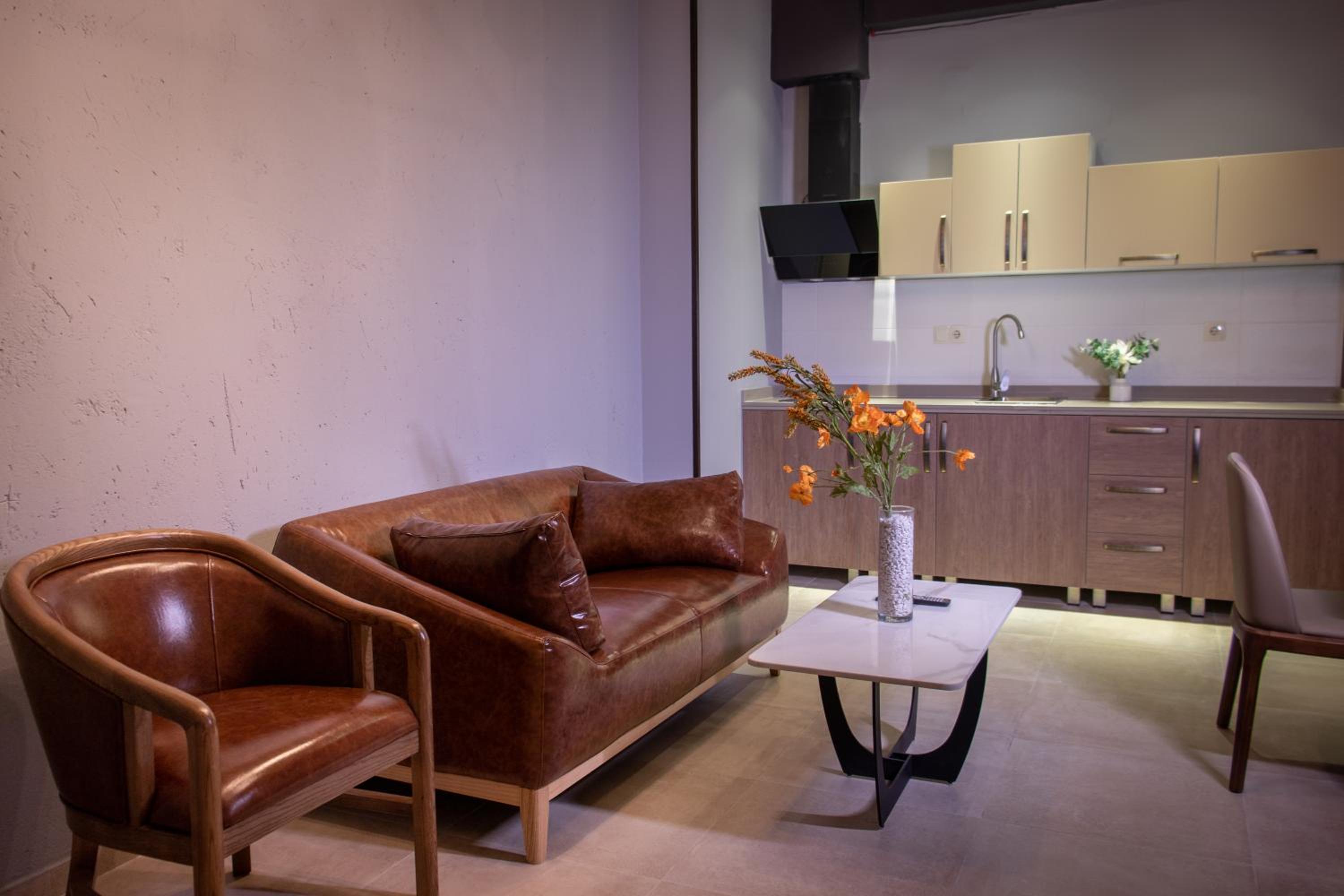 Two-Bedroom Apartment - Photo 2