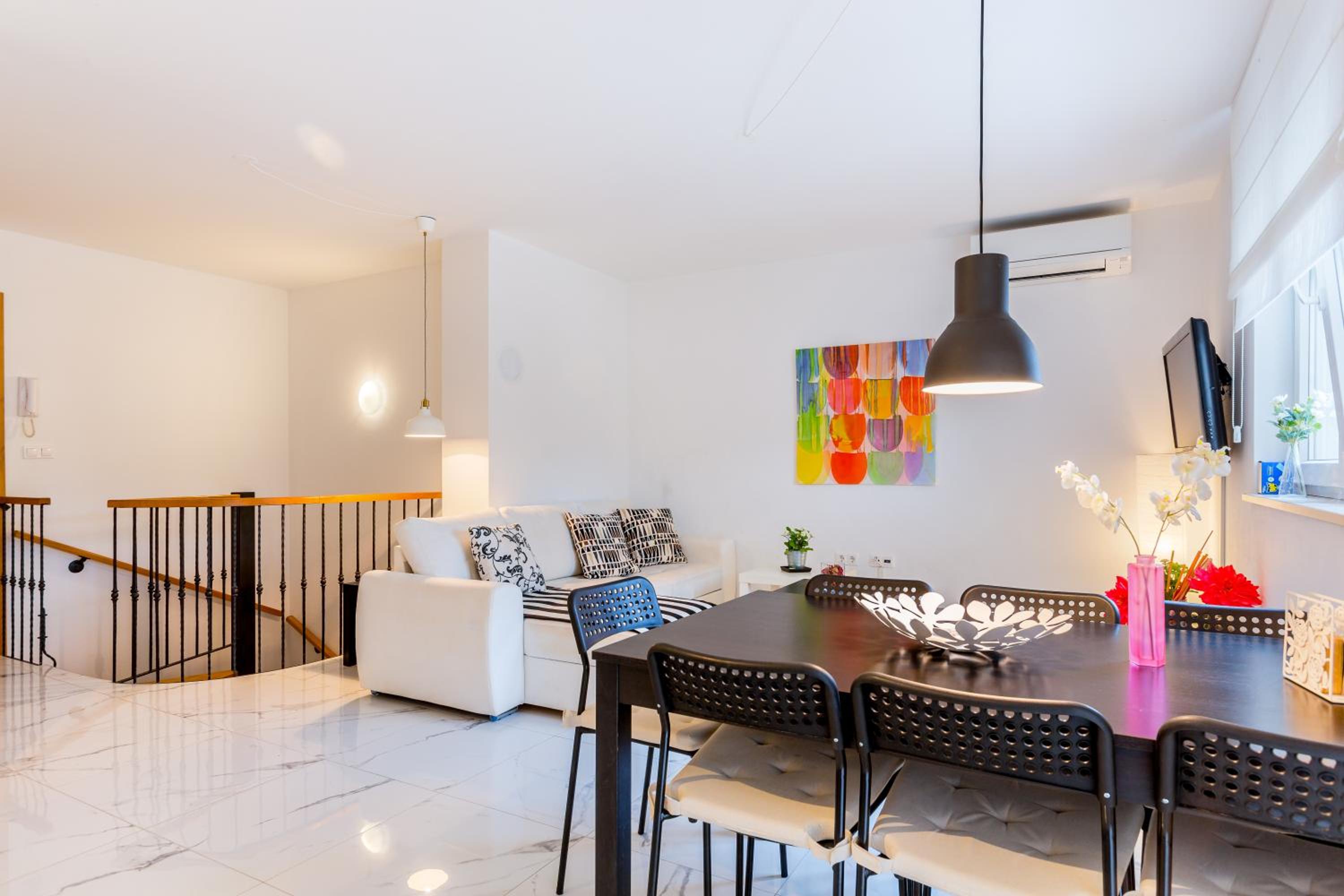 Apartment - Split Level