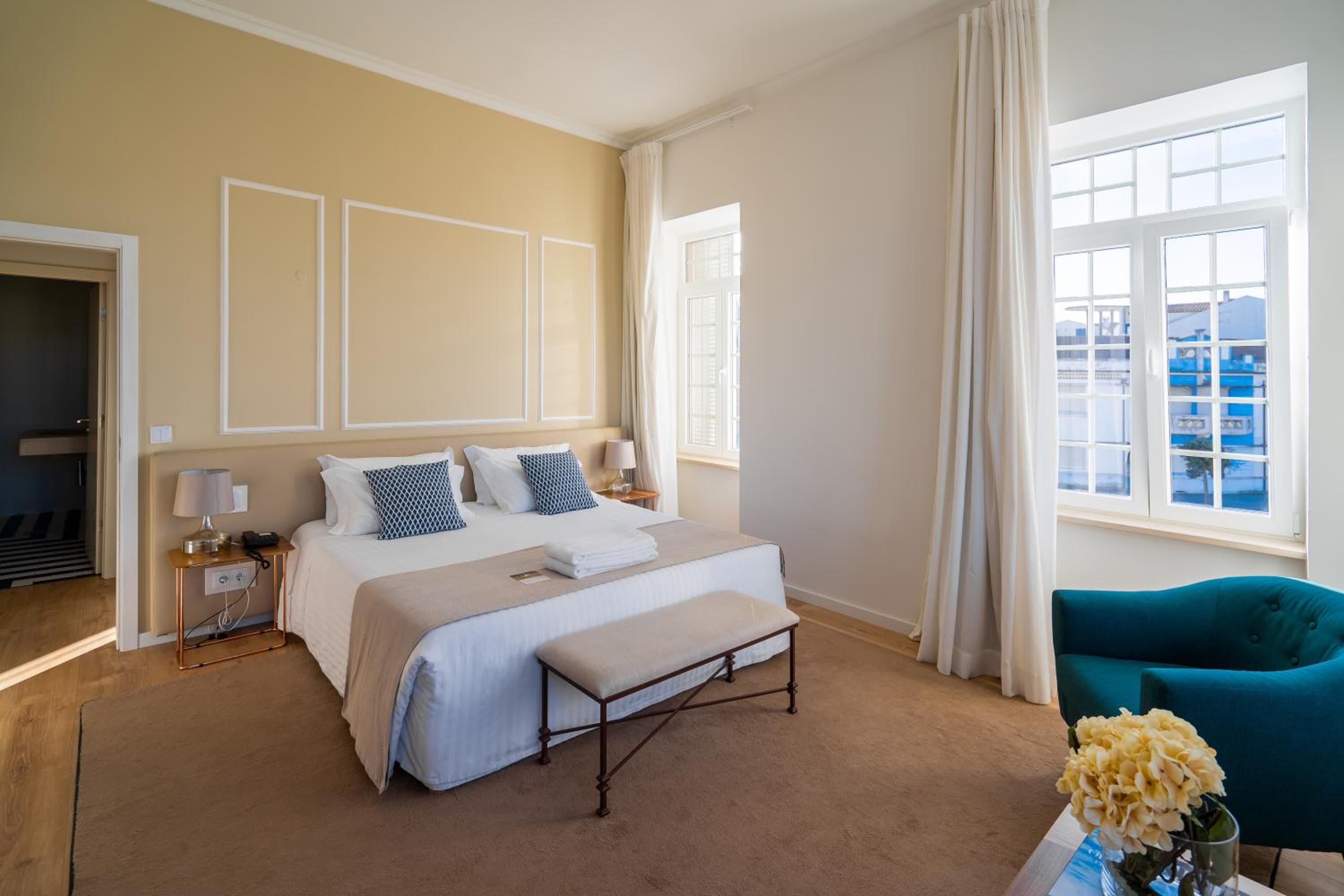 Suite - Photo 5