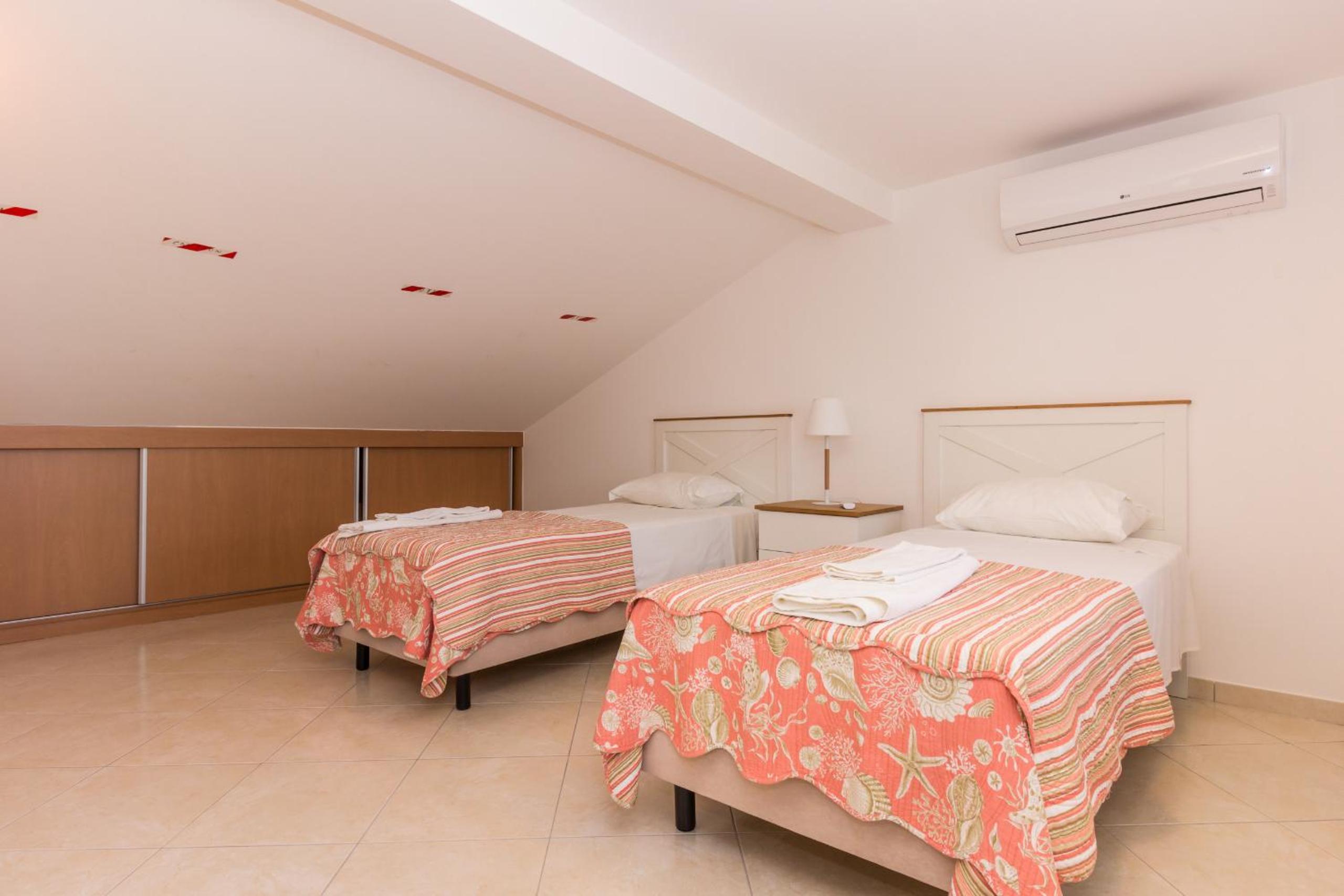 Apartment with Terrace photo 2