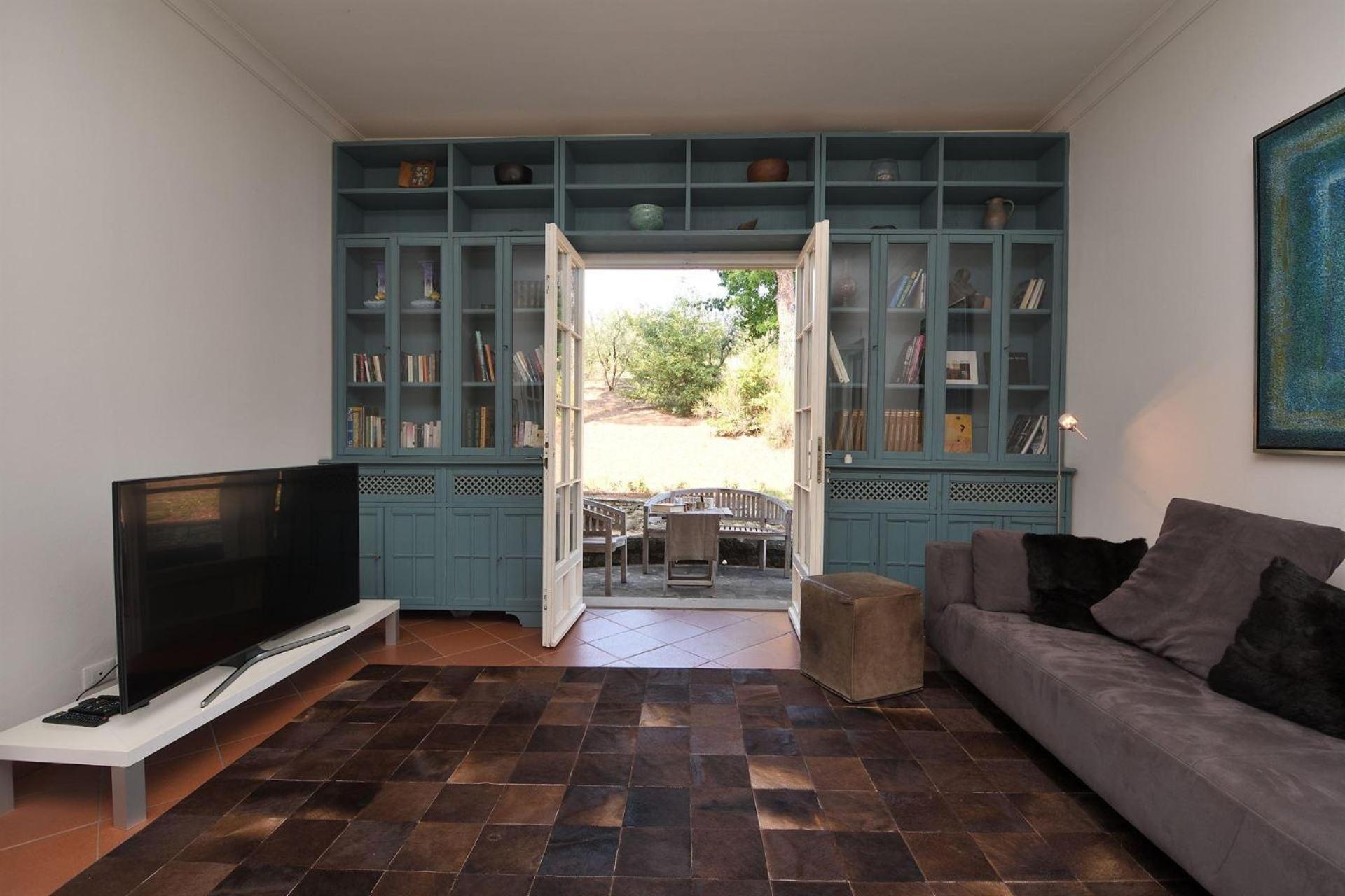 Four-Bedroom Villa photo 2