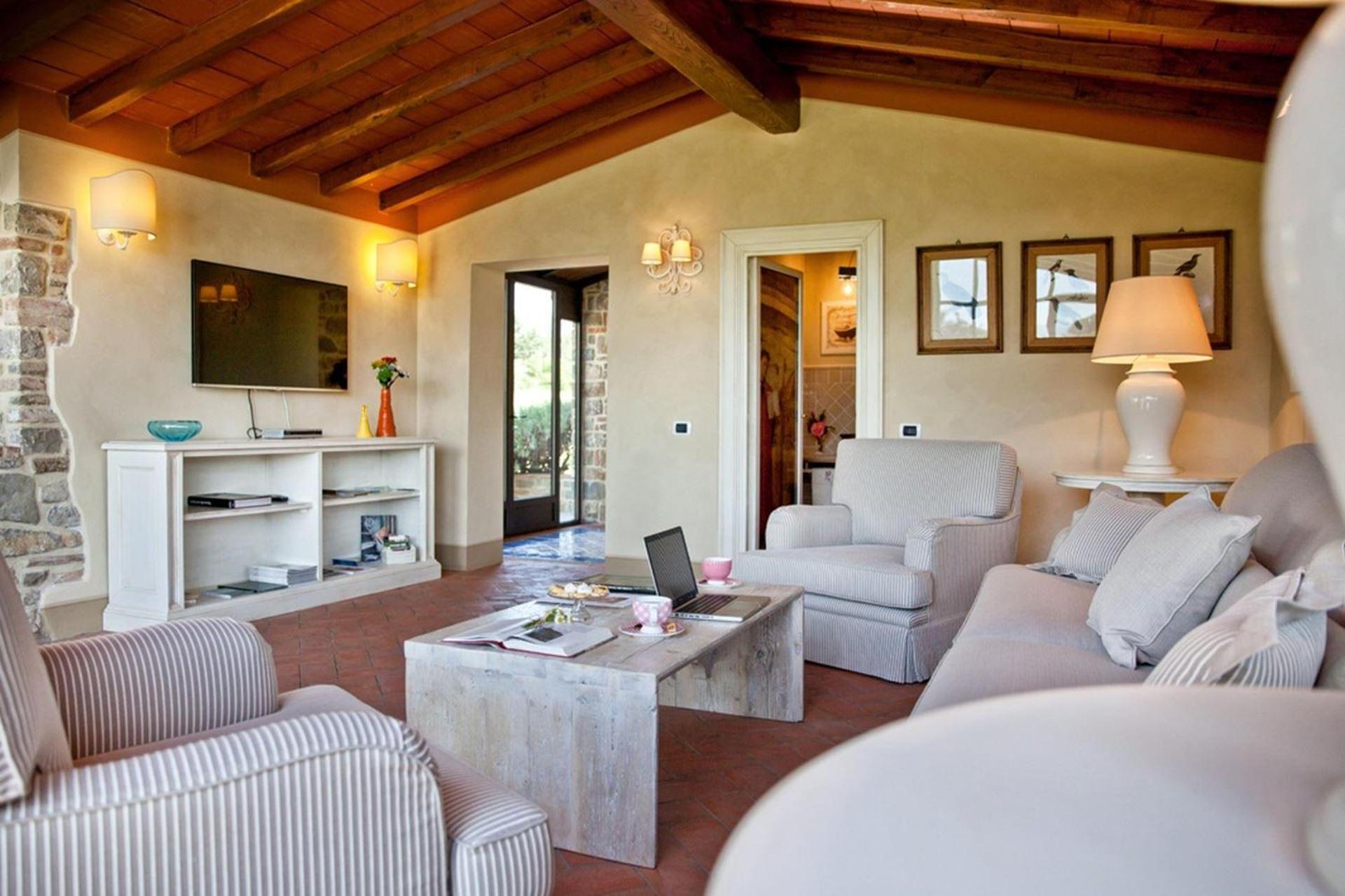 Eight-Bedroom Villa