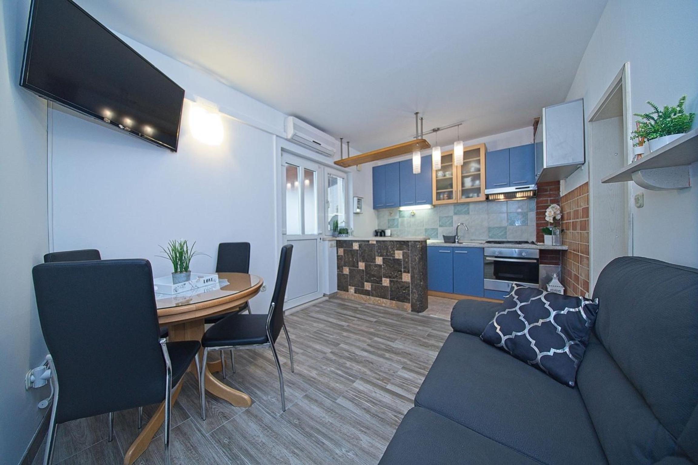 Two-Bedroom Apartment With Terrace photo 1