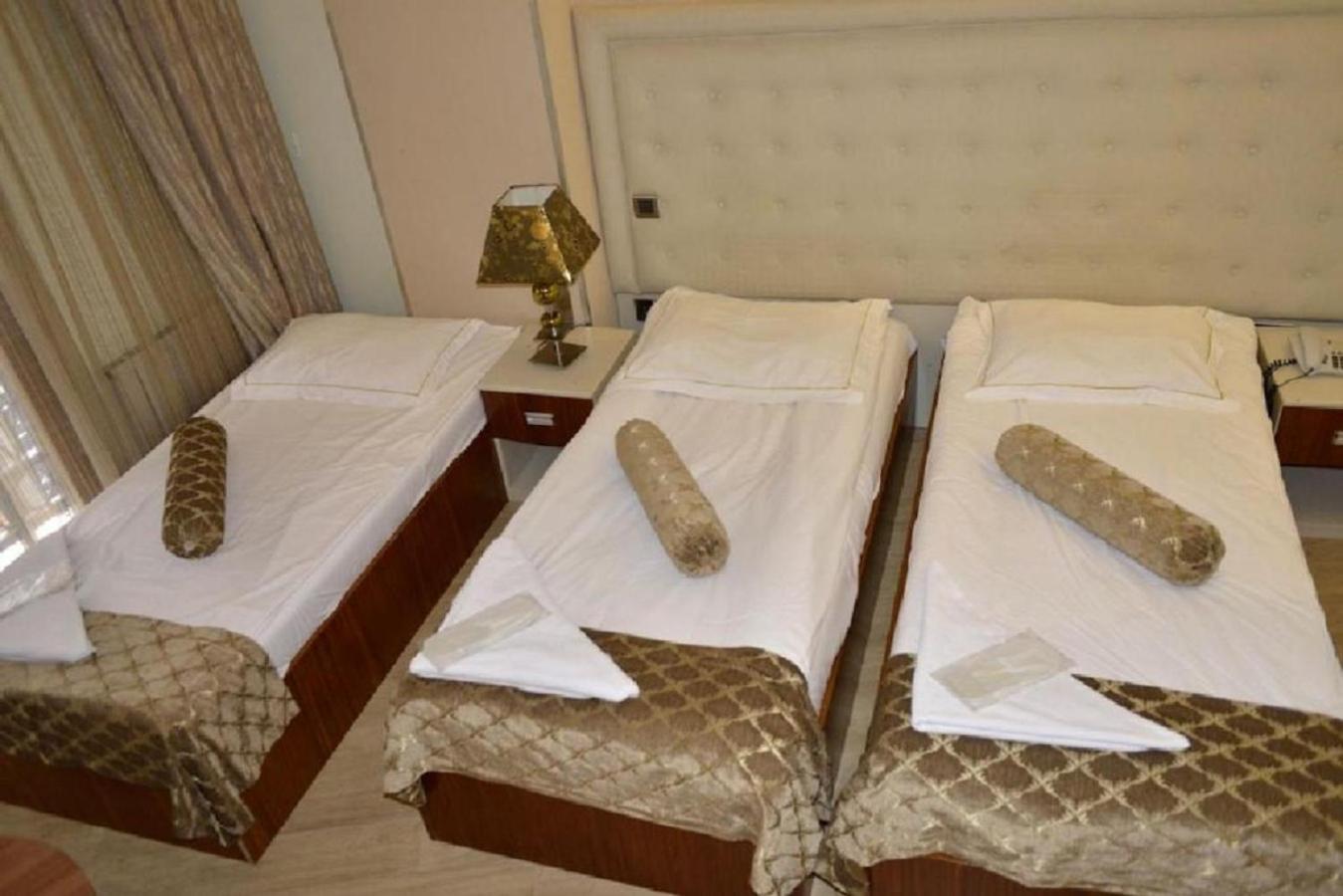 Triple Room (3 Single Bed) photo 2