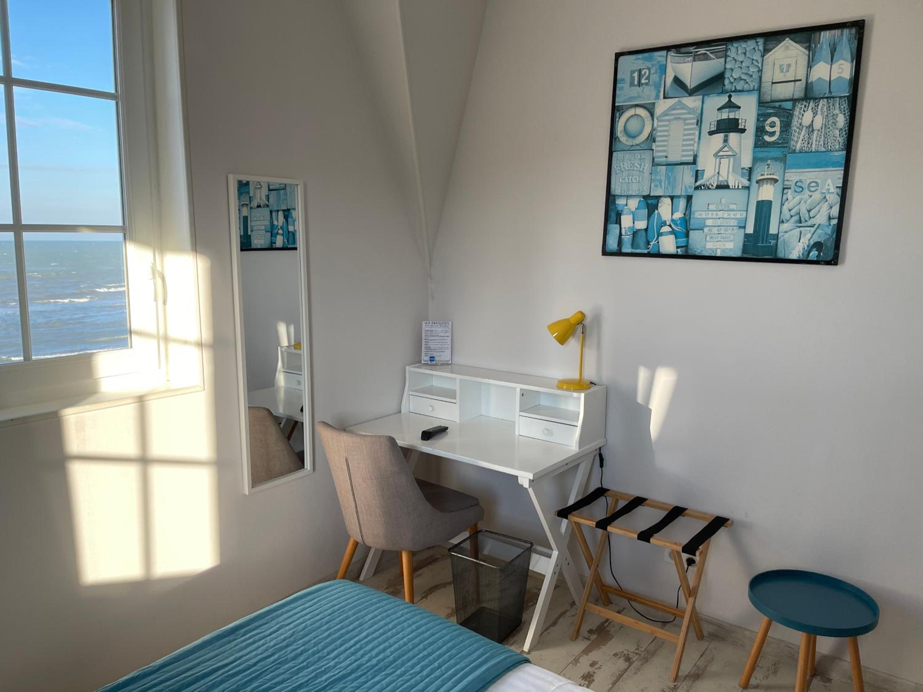 Attic Double Room with Sea View photo 1