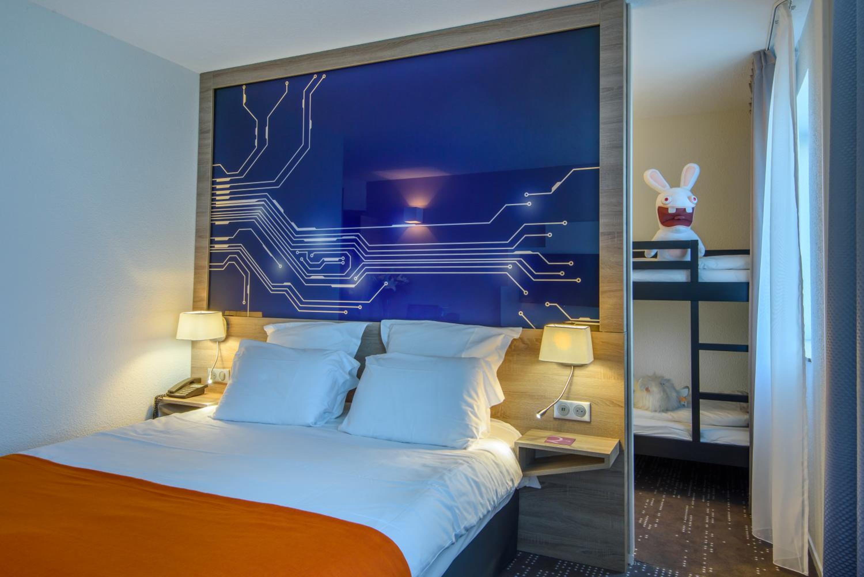 Classic Family Room with Double Bed and Bunk Beds - Photo 5