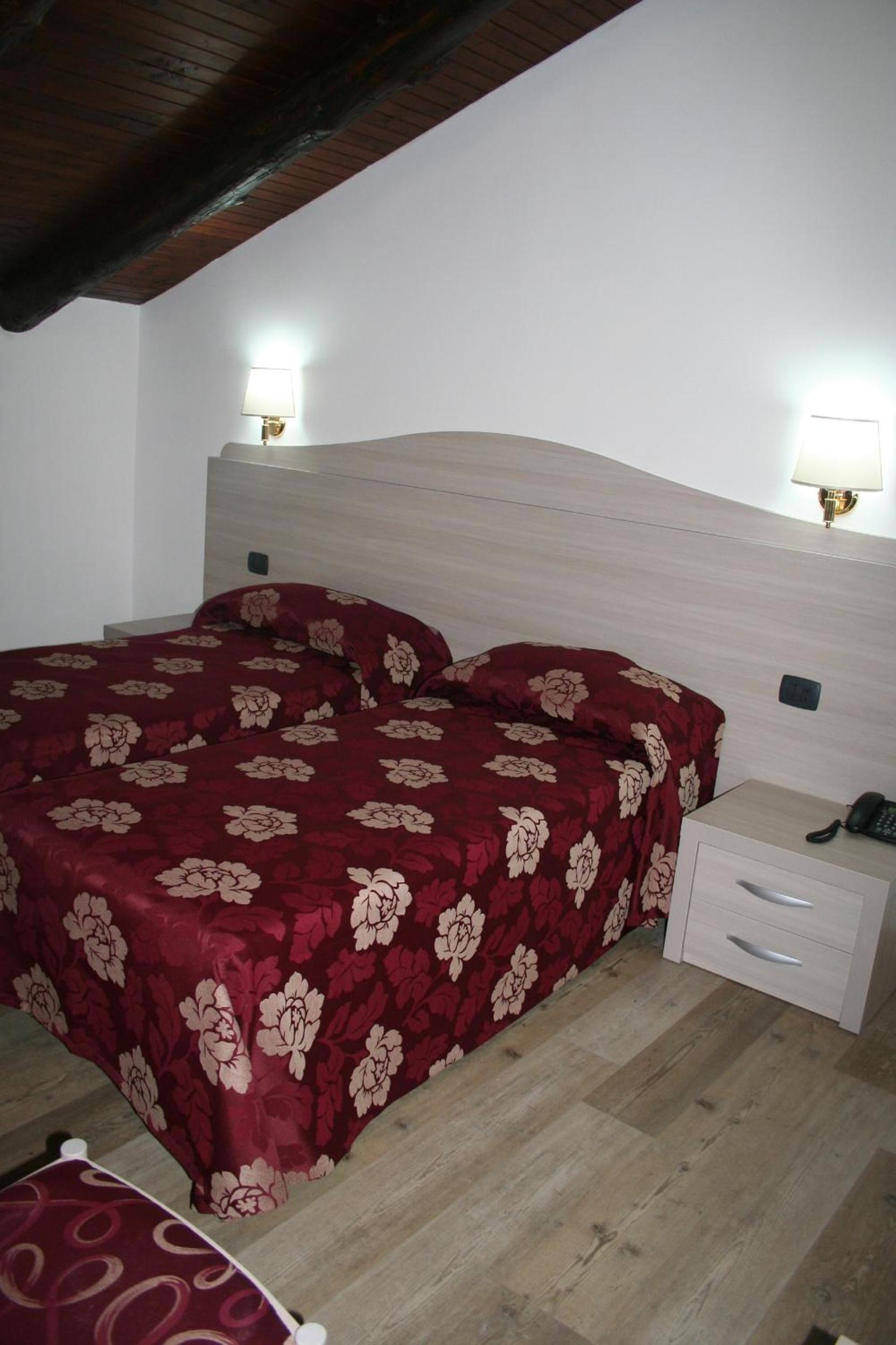 Single Room photo 3
