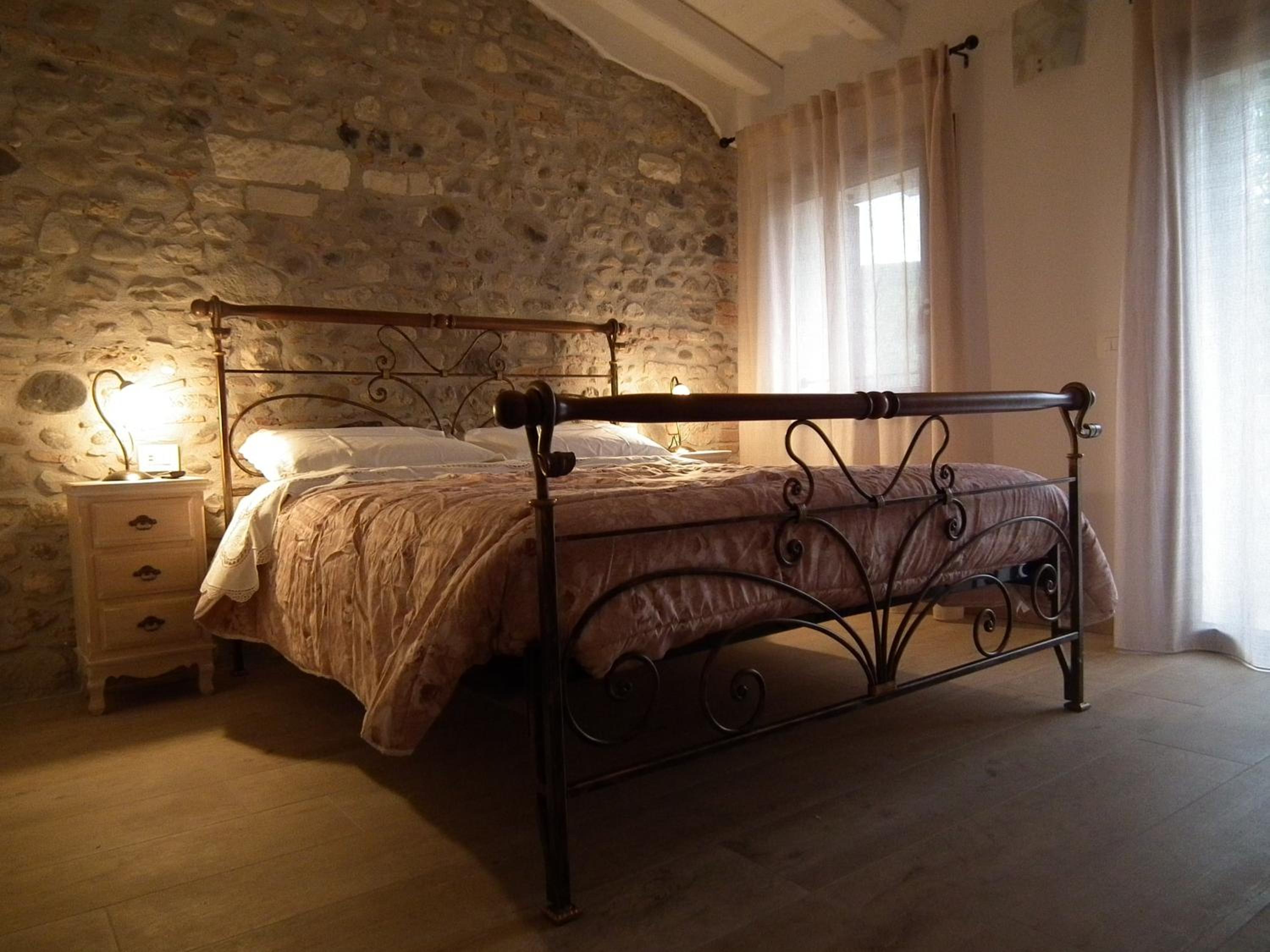 Double Room with Balcony - Photo 1