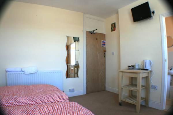 Double or Twin Room photo 1