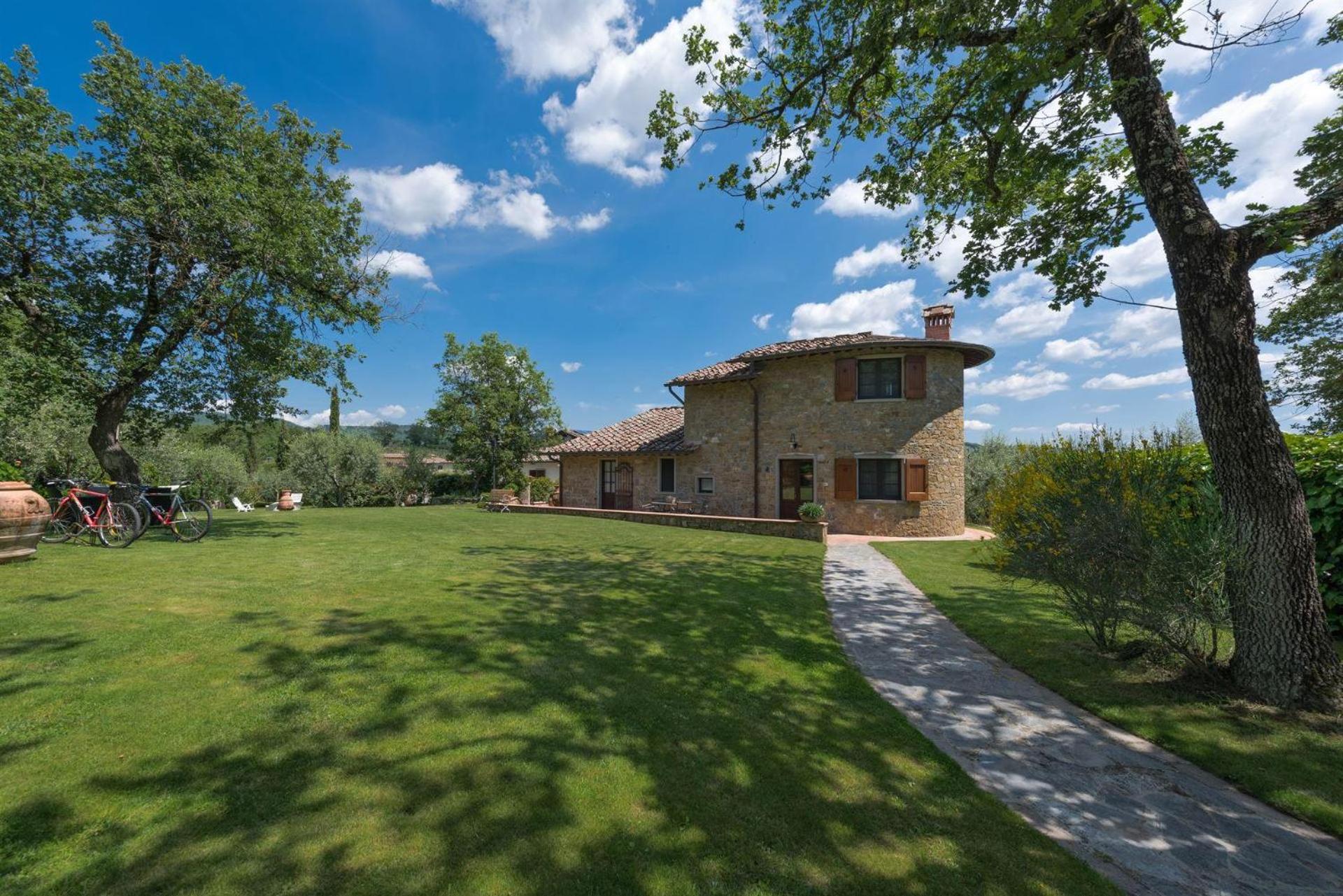 Three-Bedroom Villa photo 2