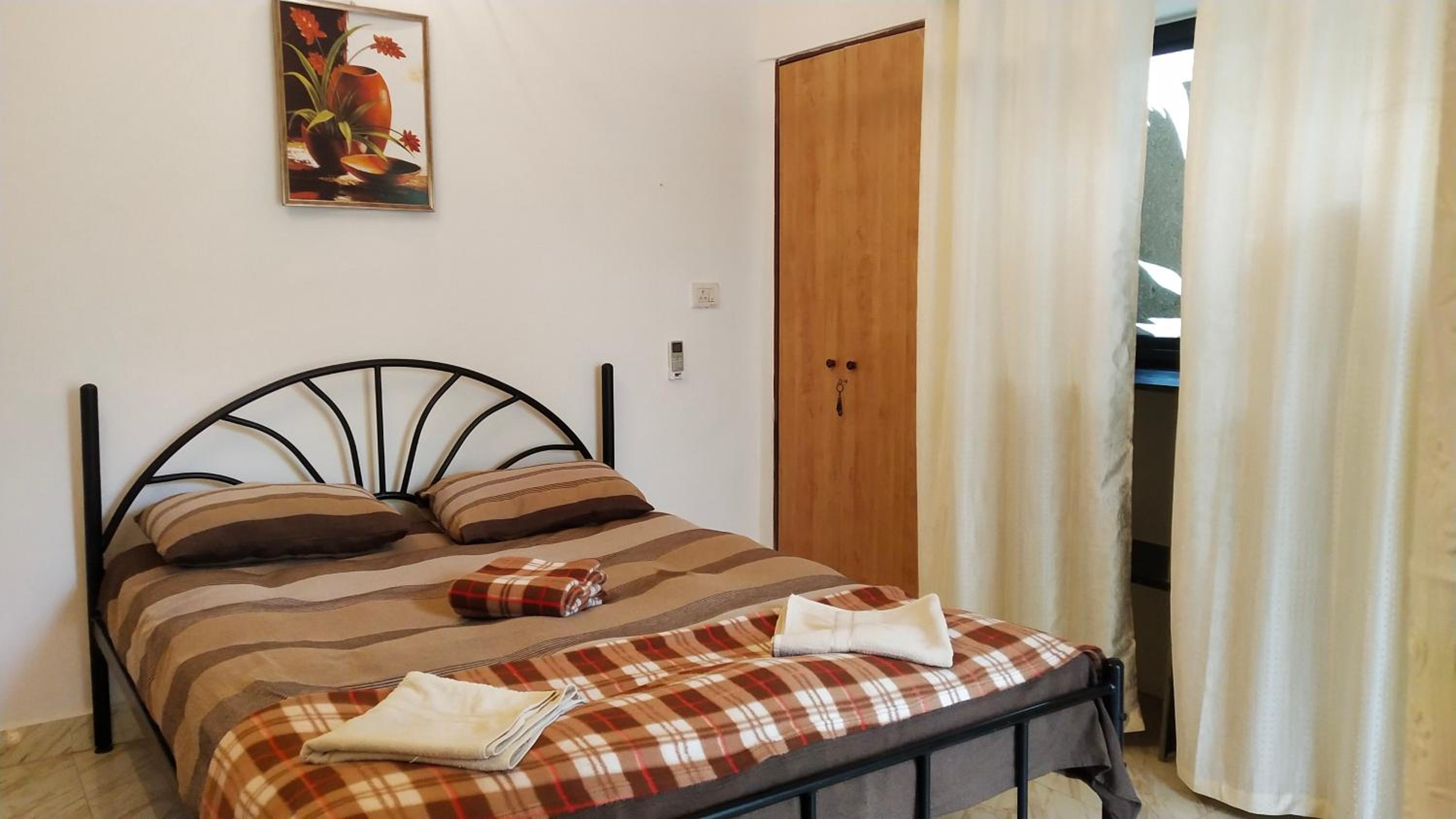 Apartment with Terrace photo 3