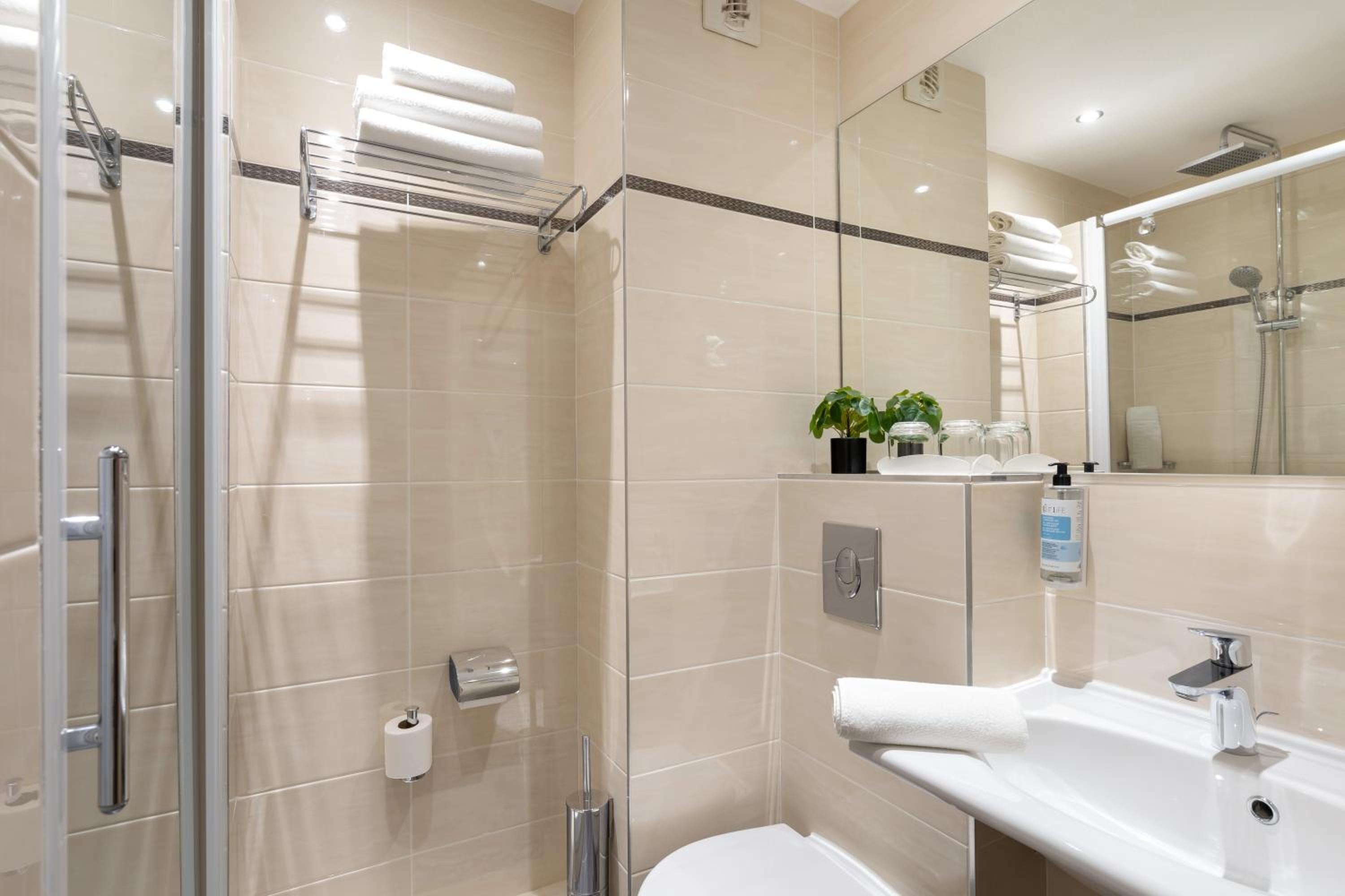 Comfort Double or Twin Room - Photo 8