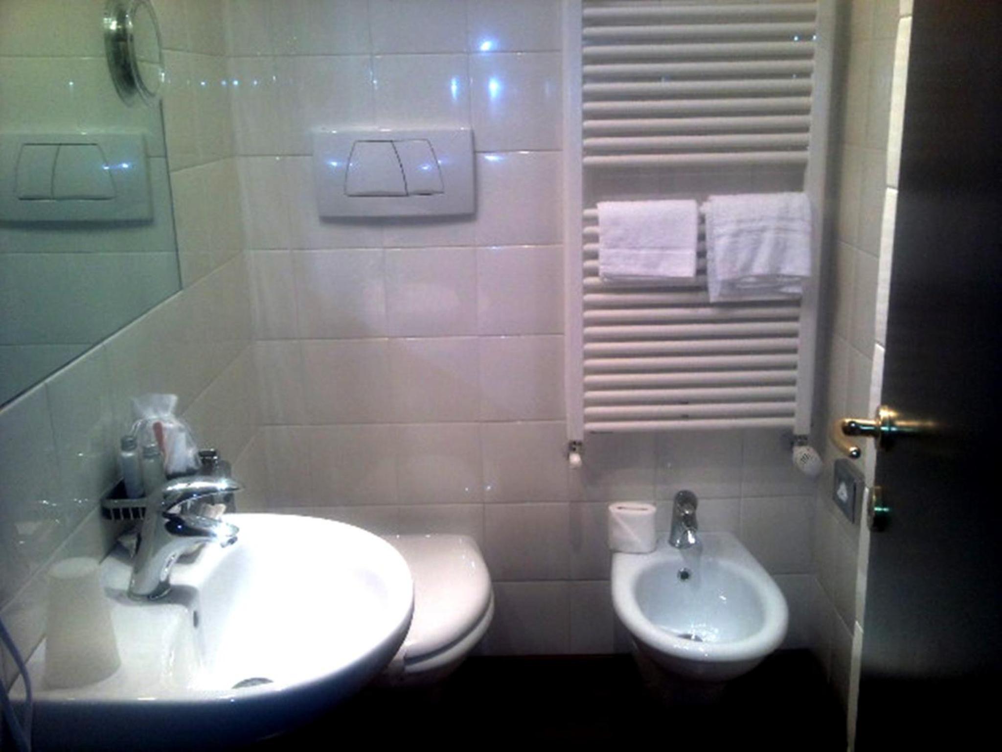 Single Room photo 3