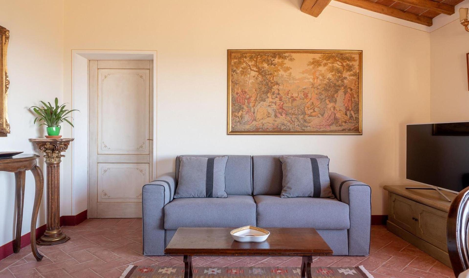 Five-Bedroom Villa photo 1