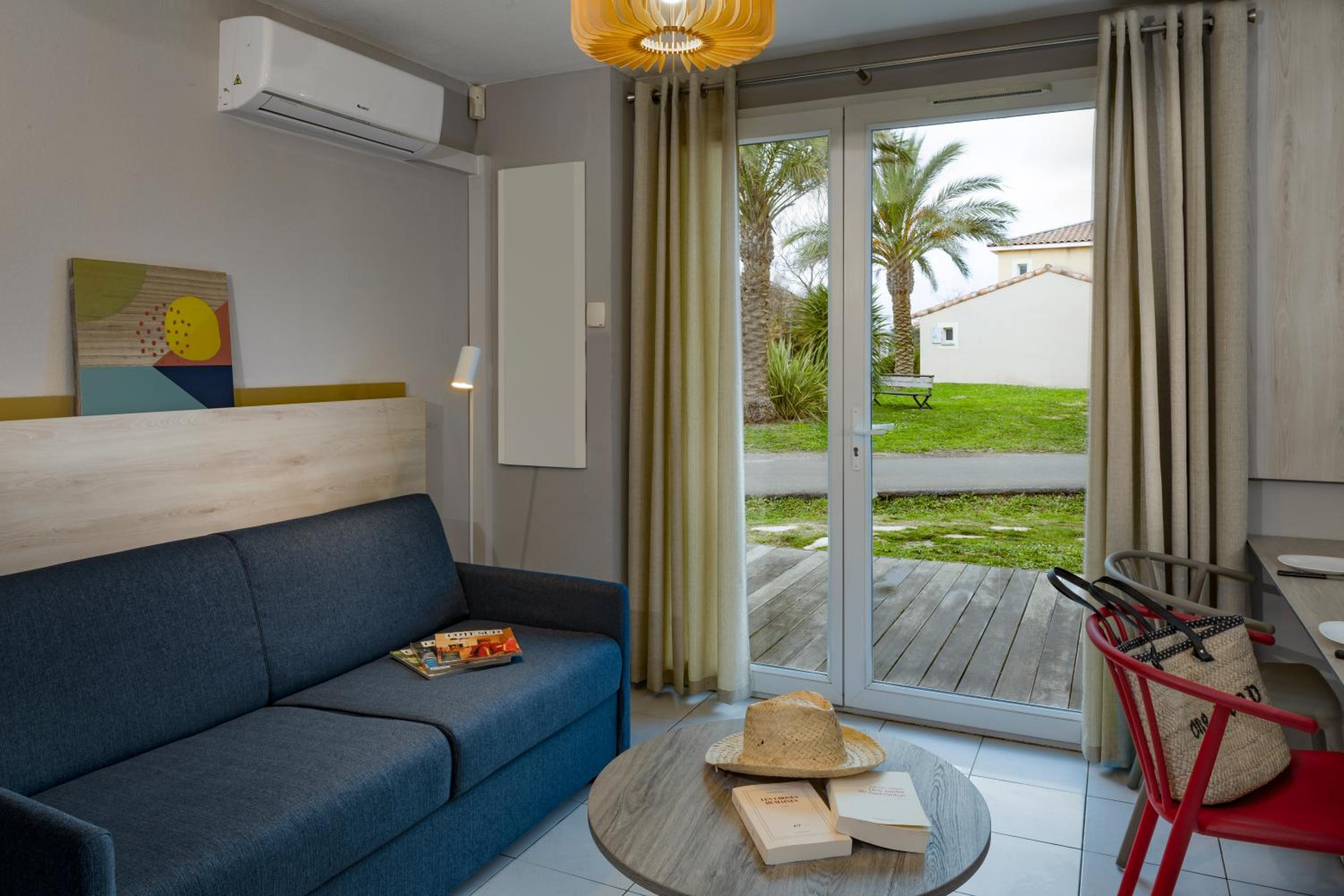 Two-Bedroom House (4 Adults) with Hotel services - Photo 4