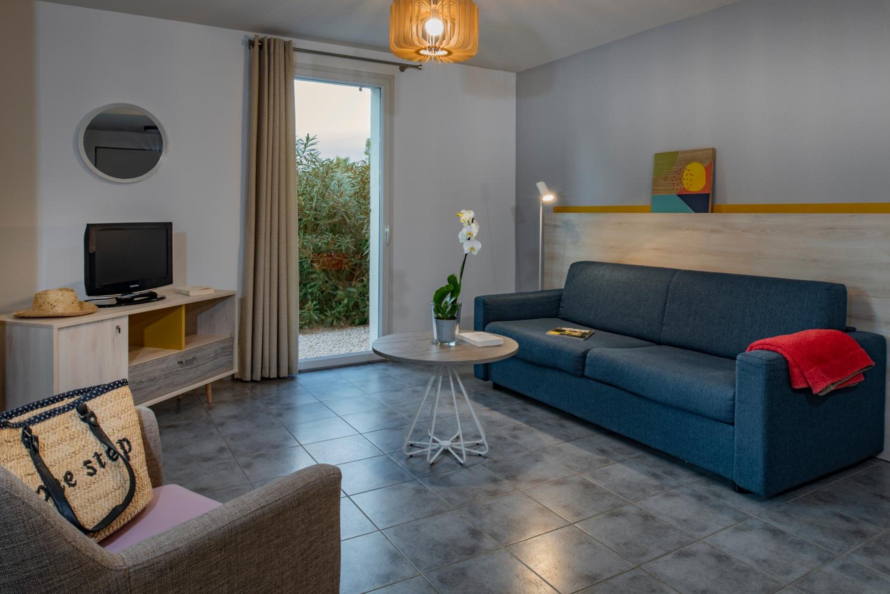 Two-Bedroom Villa for 6 people with Hotel Service  - Photo 6