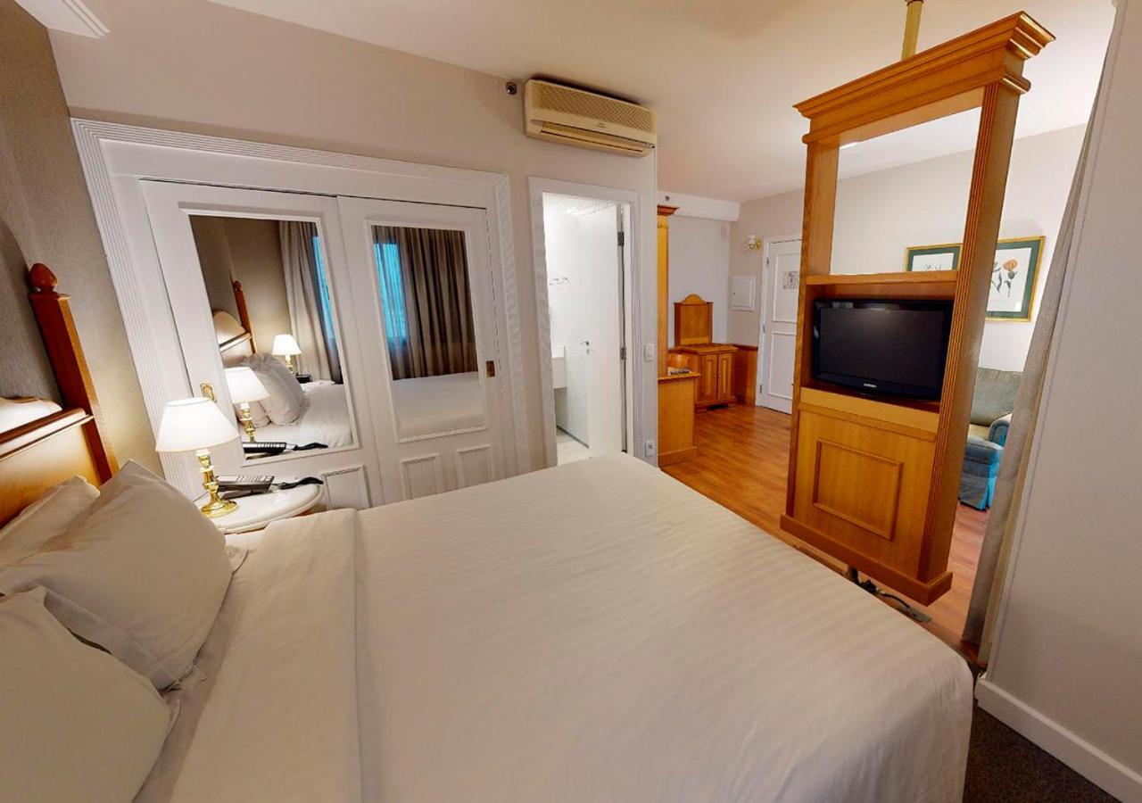 Queen Suite