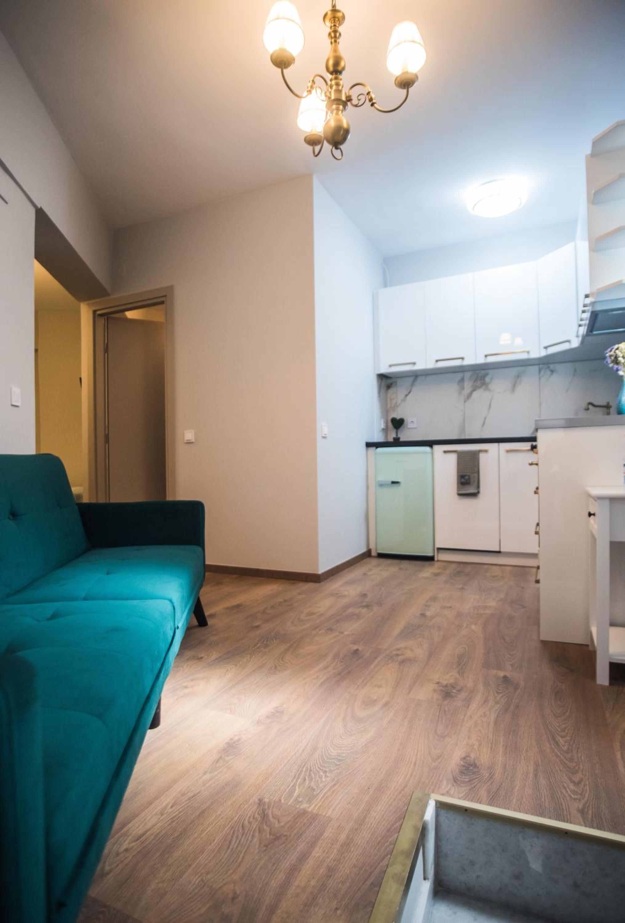 One-Bedroom Apartment - Photo 14