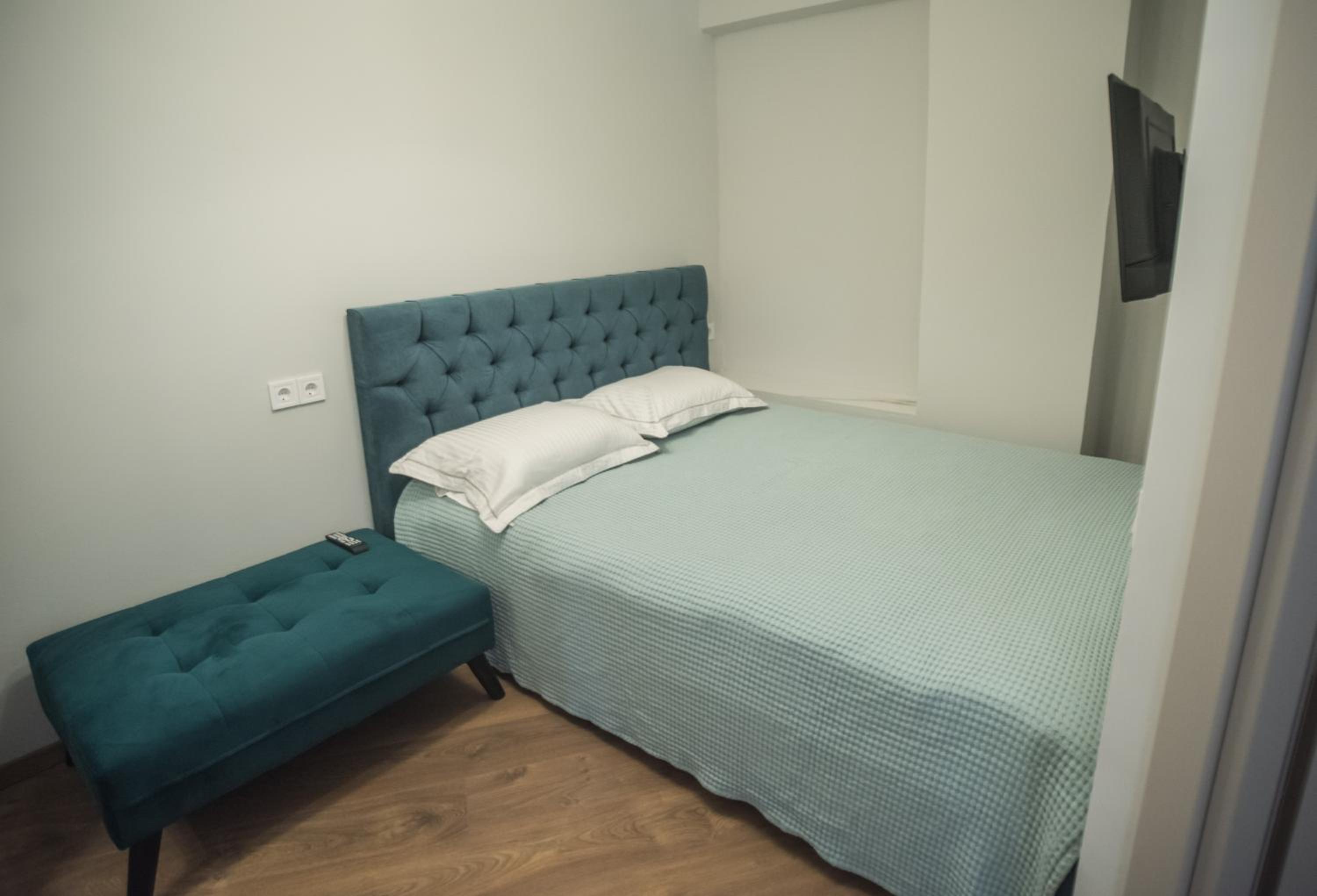 One-Bedroom Apartment - Photo 10