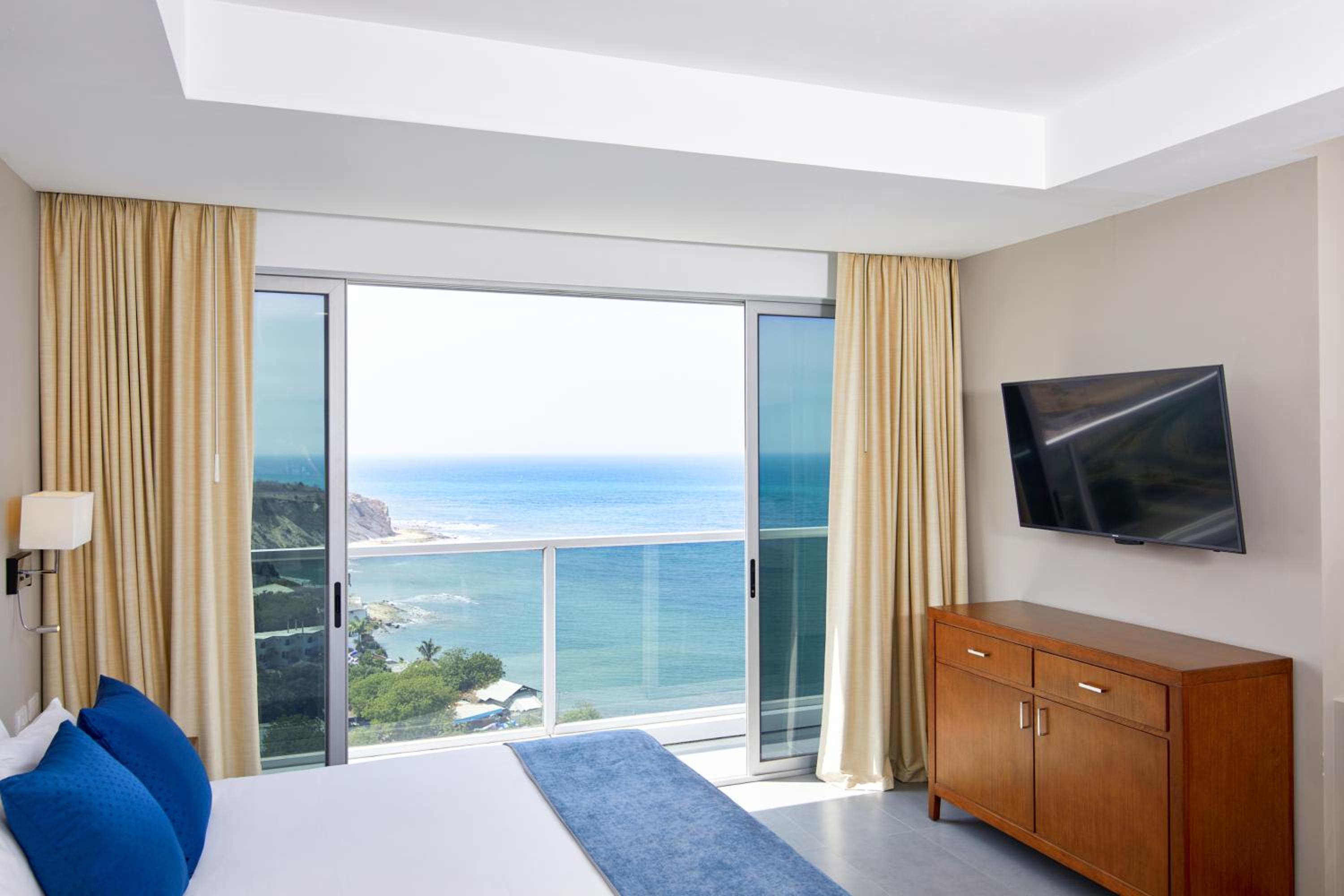 Executive King Room - Non-Smoking