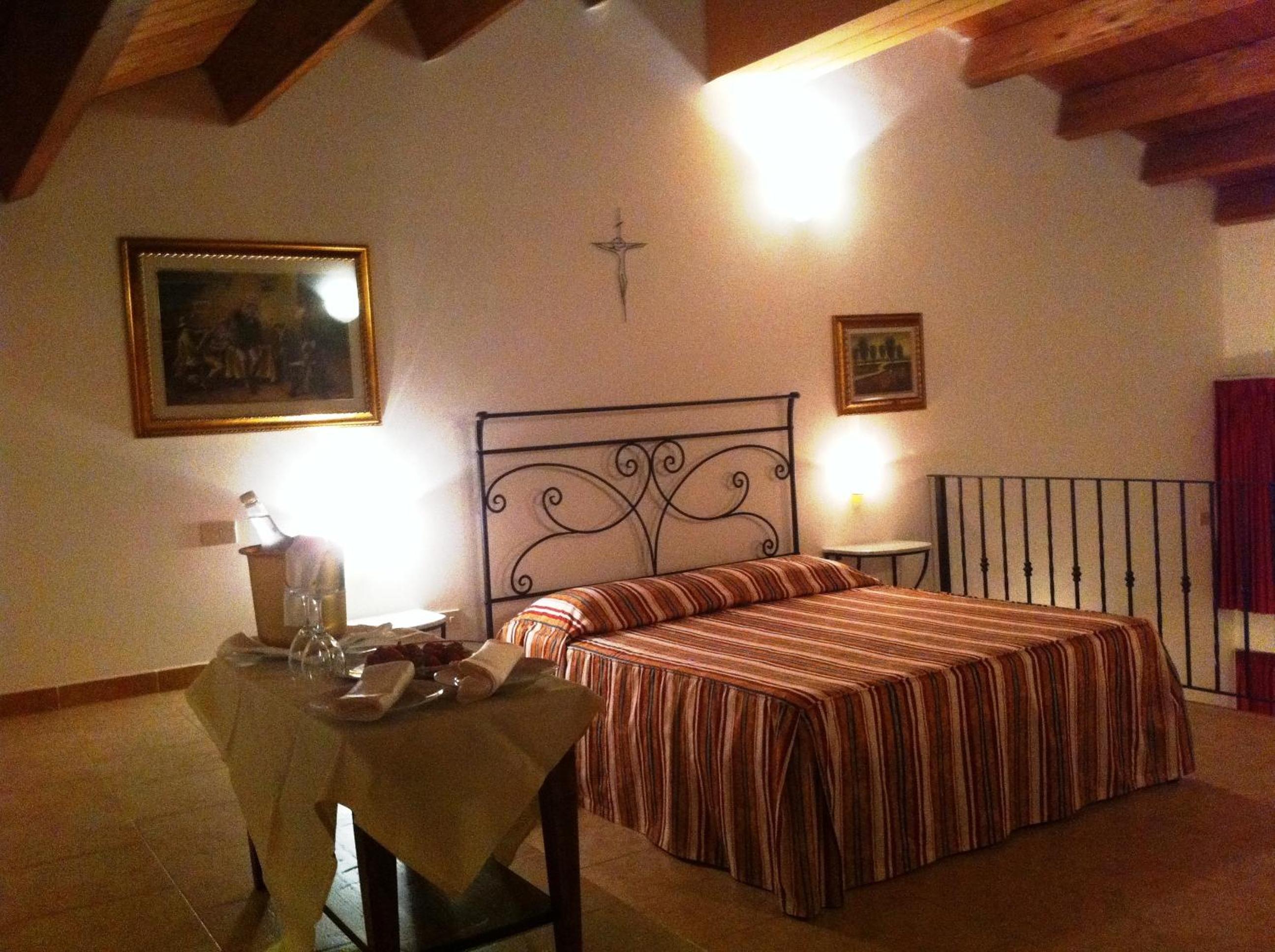 Double Room - Split Level photo 1