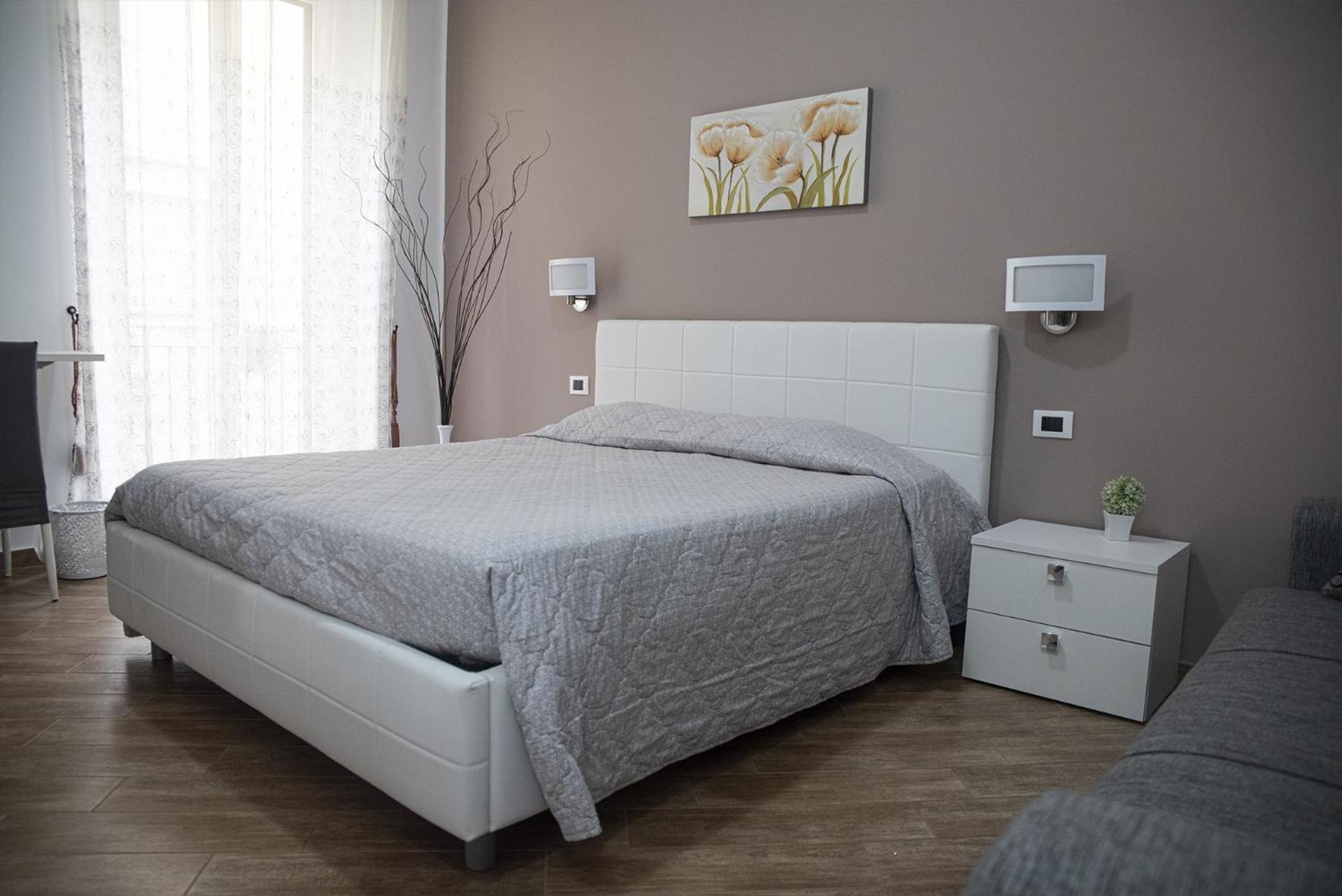 Triple Room with Private Bathroom - Photo 8