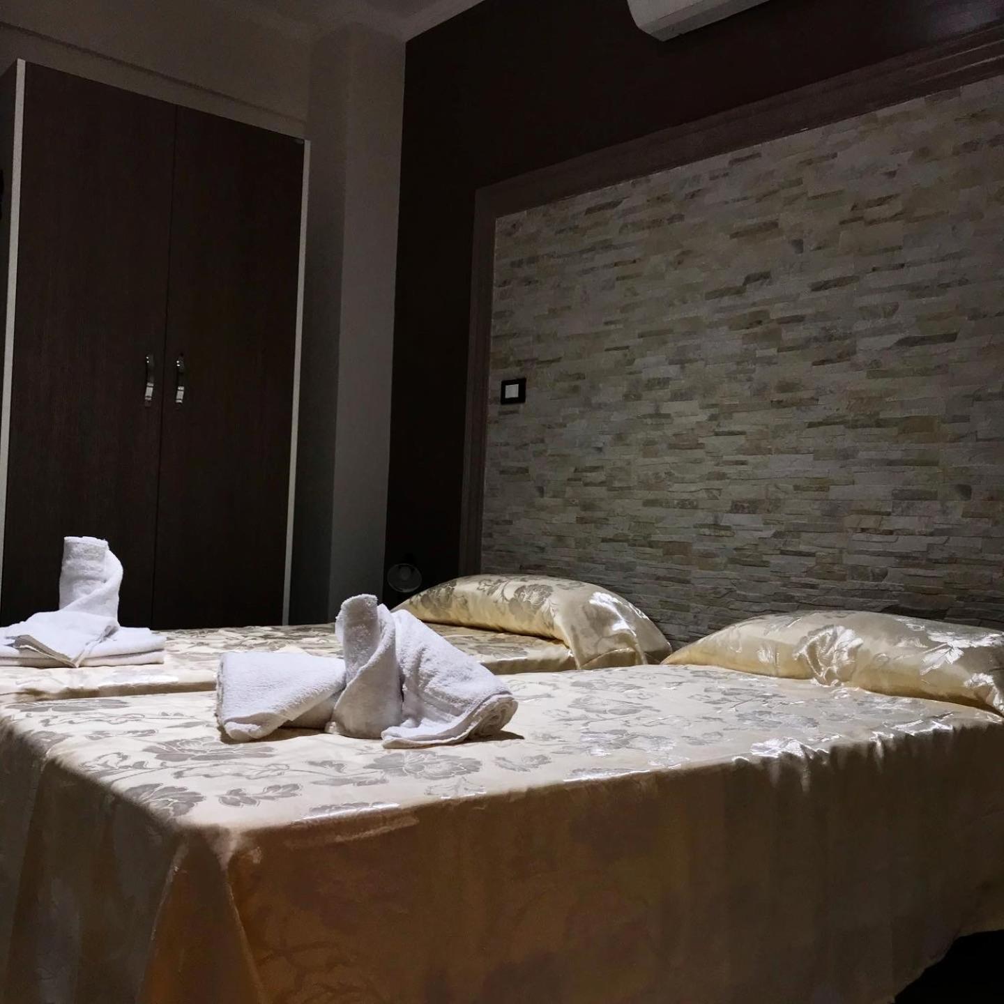 Twin Room with Private Bathroom