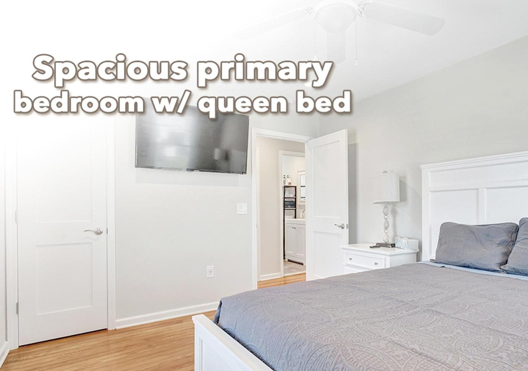 Five-Bedroom House photo 3