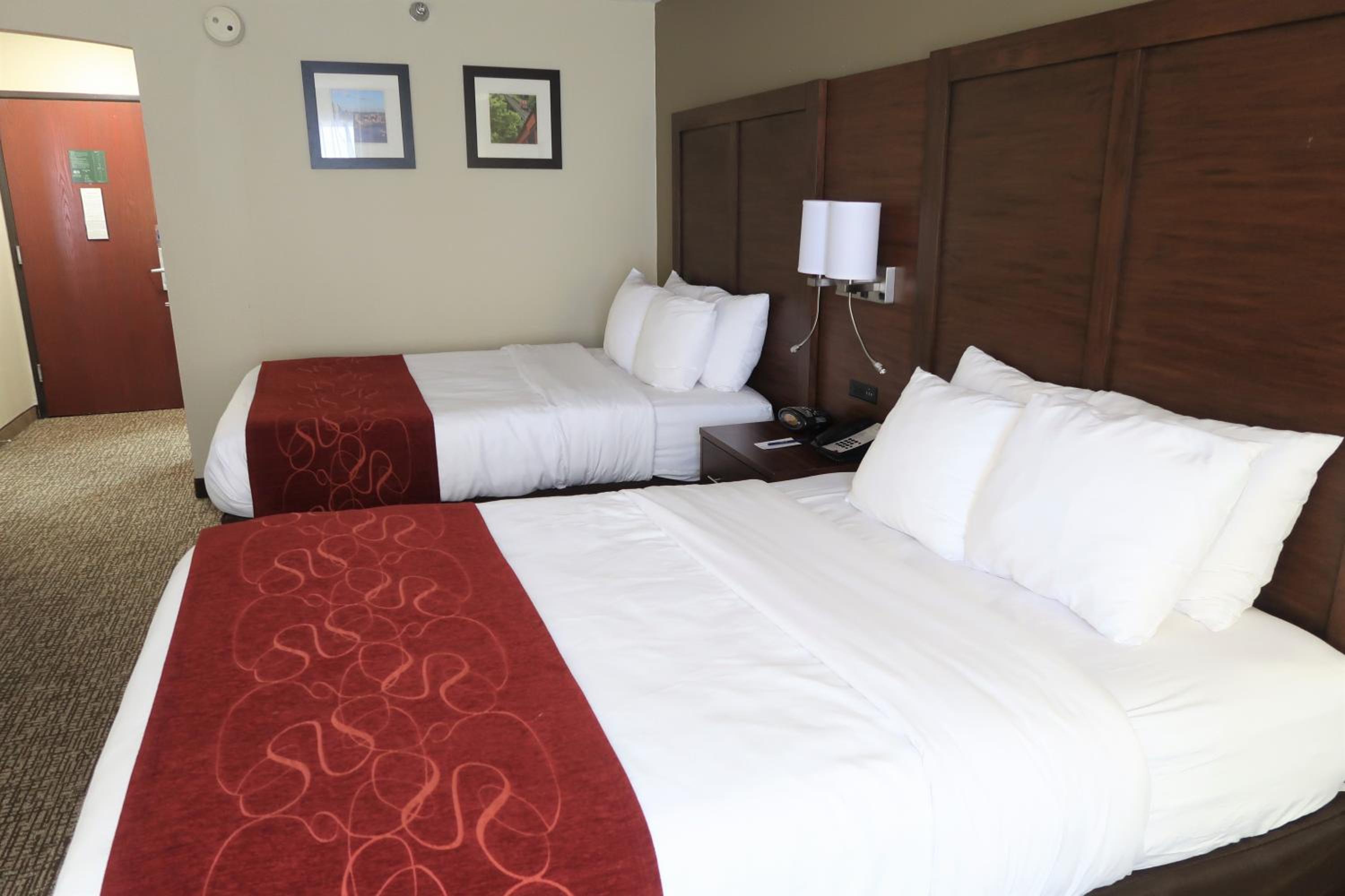 Double Room with Two Double Beds - Non-Smoking - Photo 3