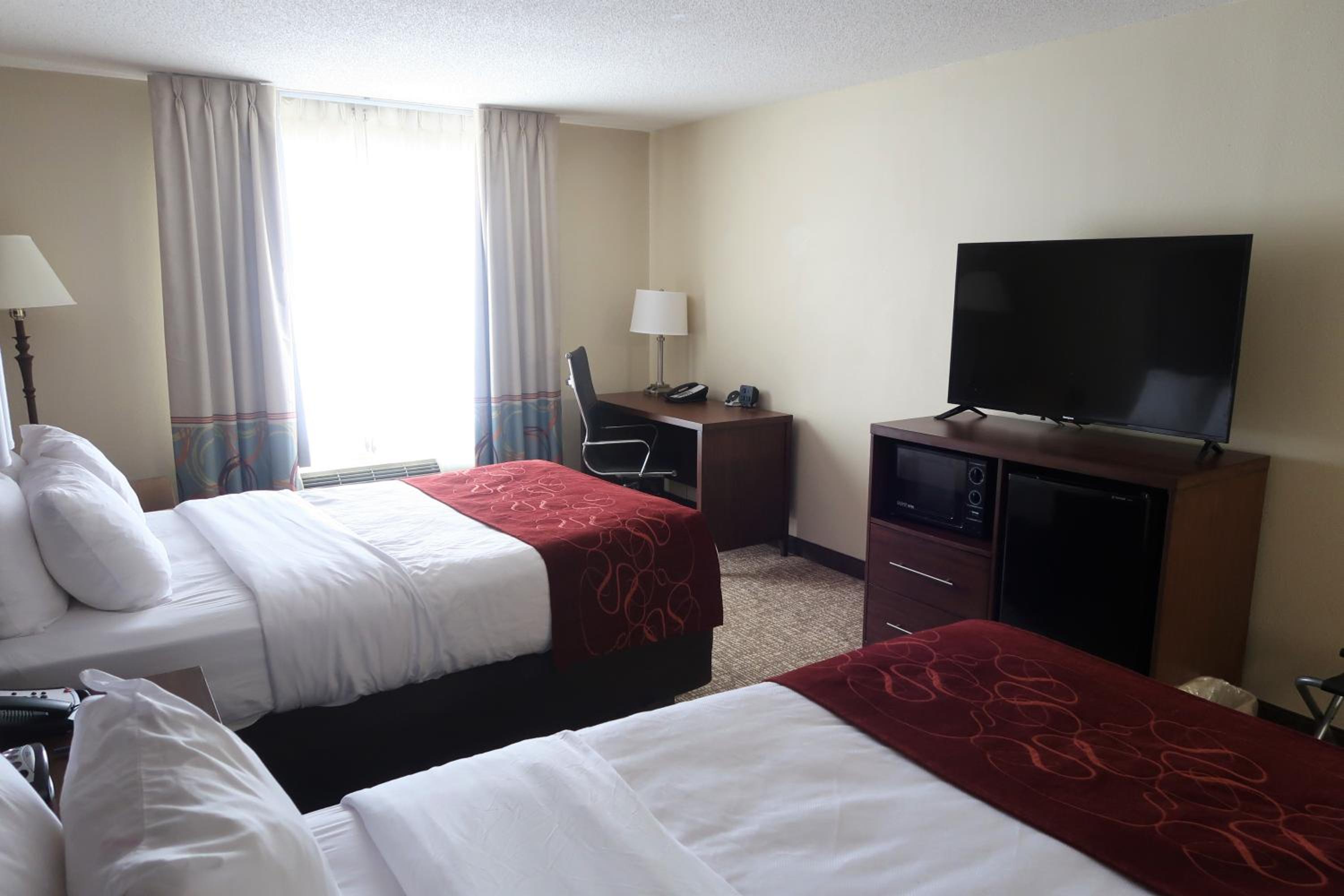 Double Room with Two Double Beds - Non-Smoking - Photo 5