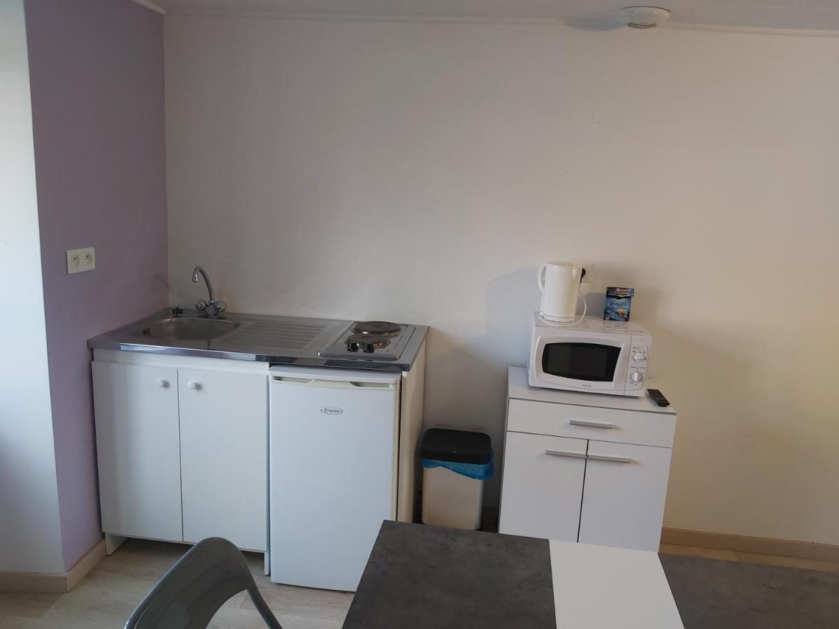 Studio Apartment photo 3