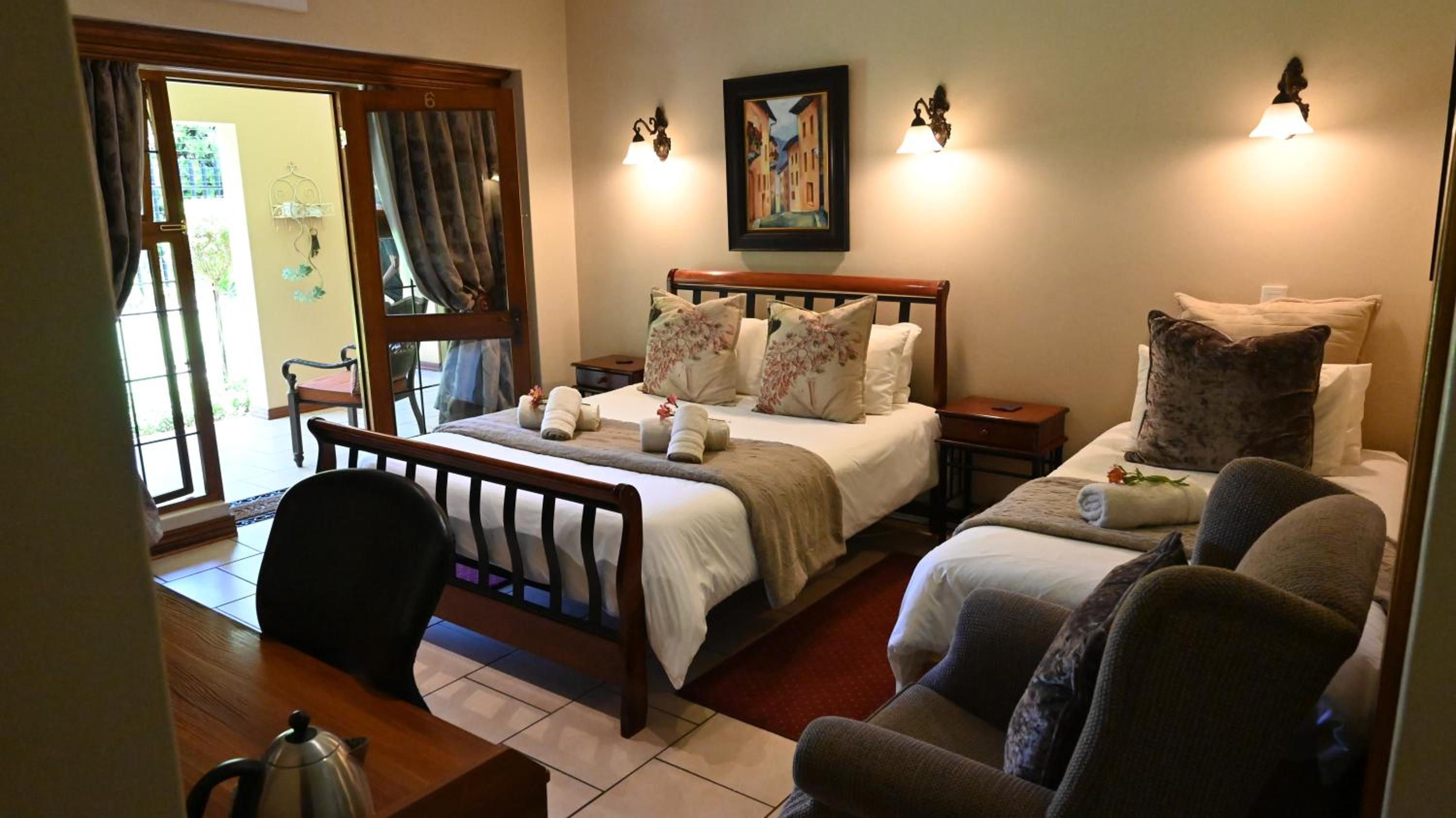 Standard Double Room - Photo 20