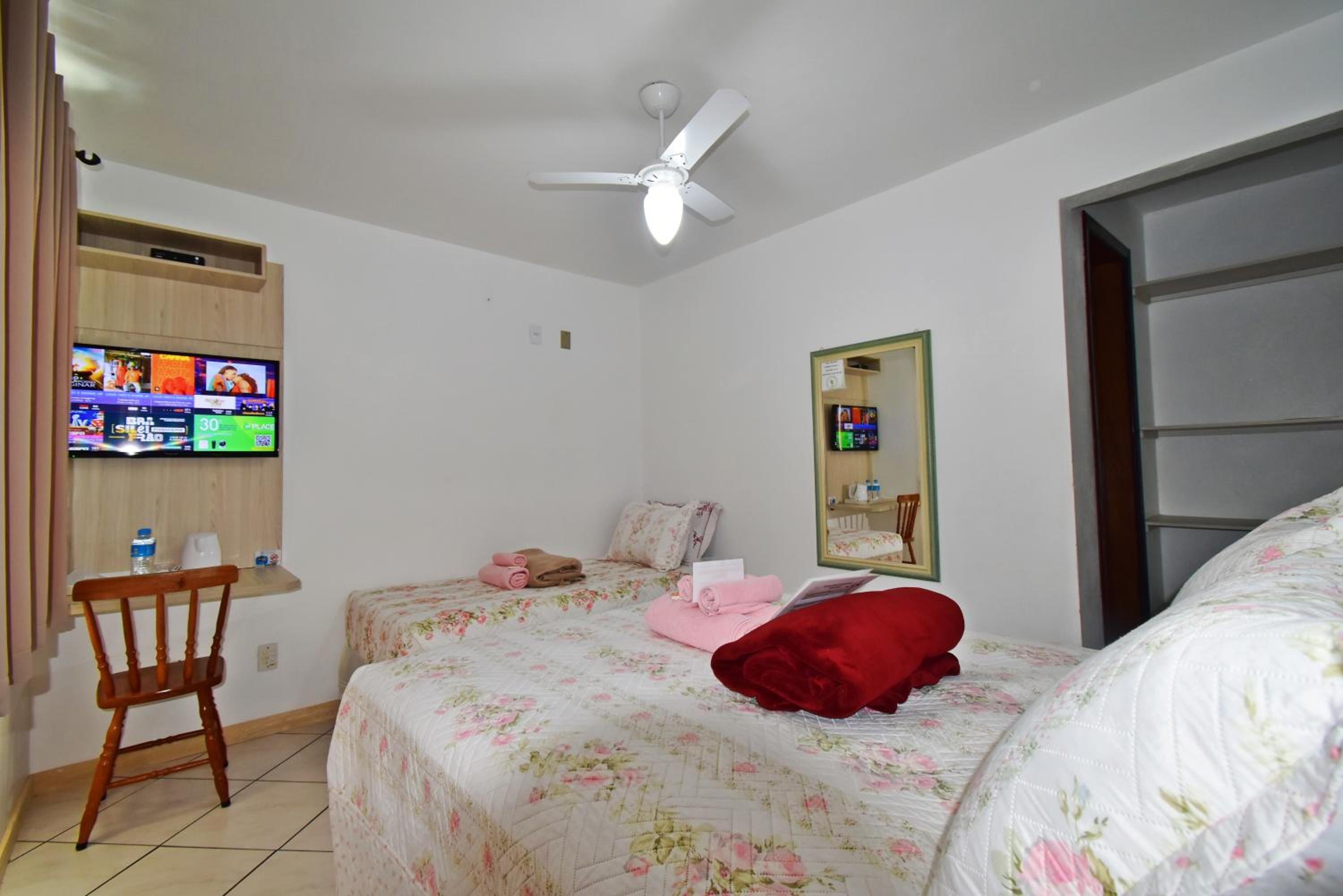 Superior Triple Room - Photo 1