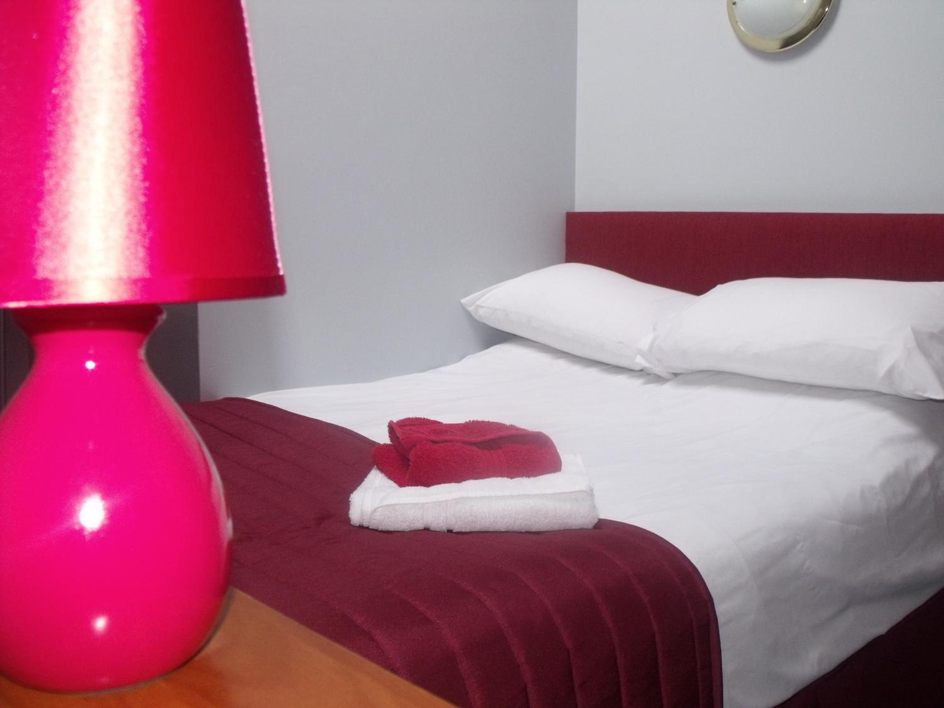 Single Room photo 1
