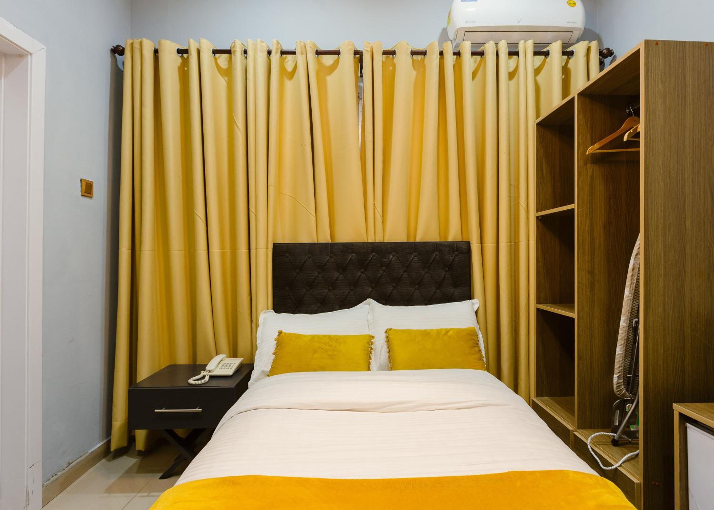 Single Room photo 2