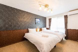 Twin Room with Balcony - Photo 9