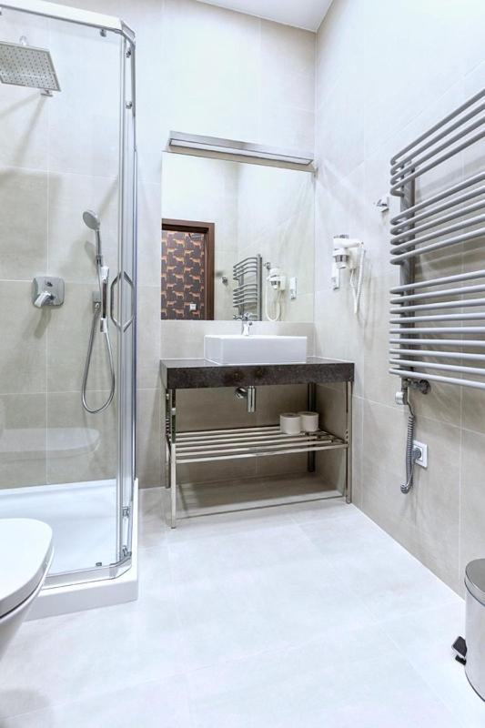 Triple Room with Private External Bathroom and Extra Bed - Photo 5
