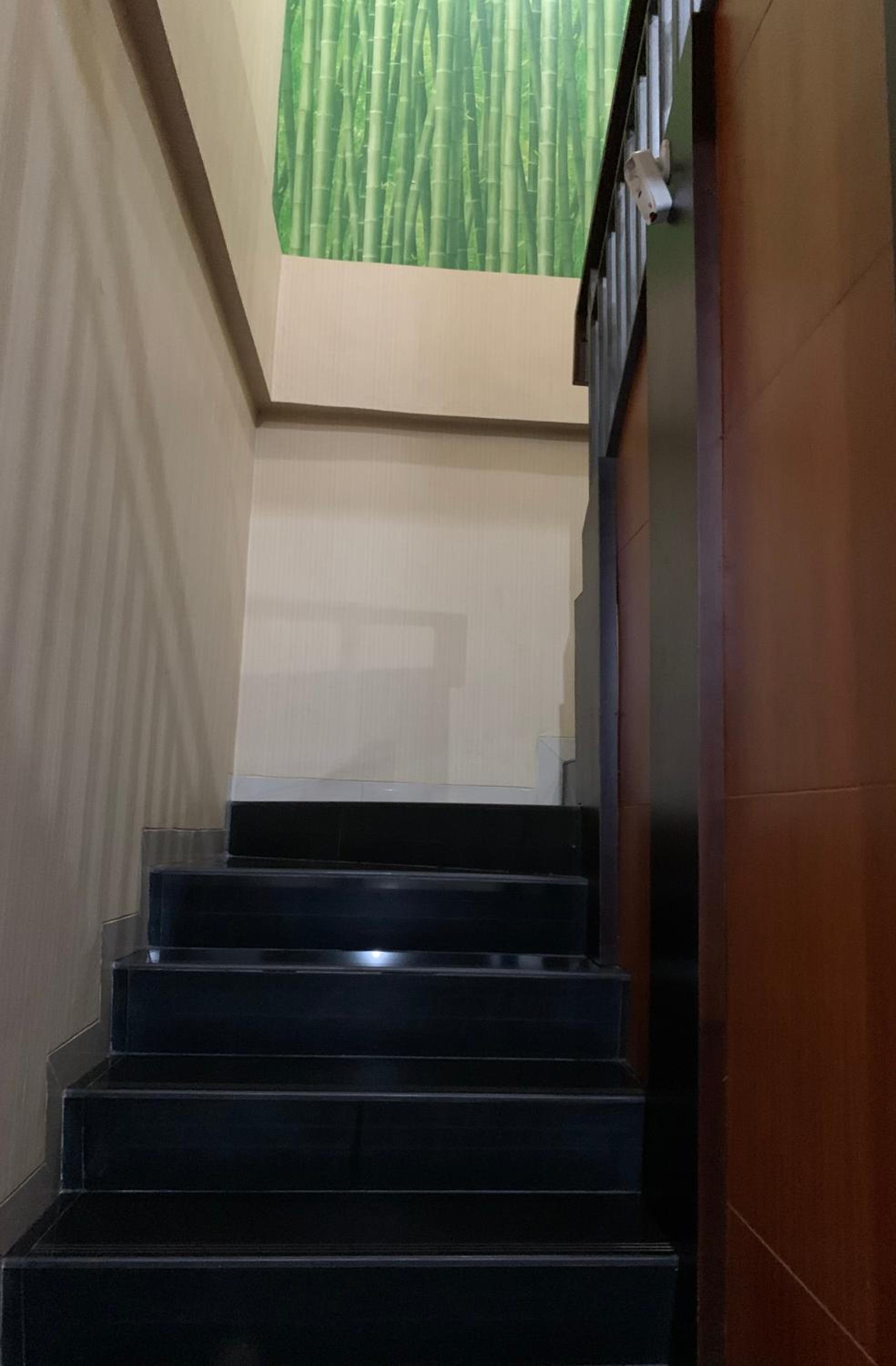 Three-Bedroom House - Photo 4