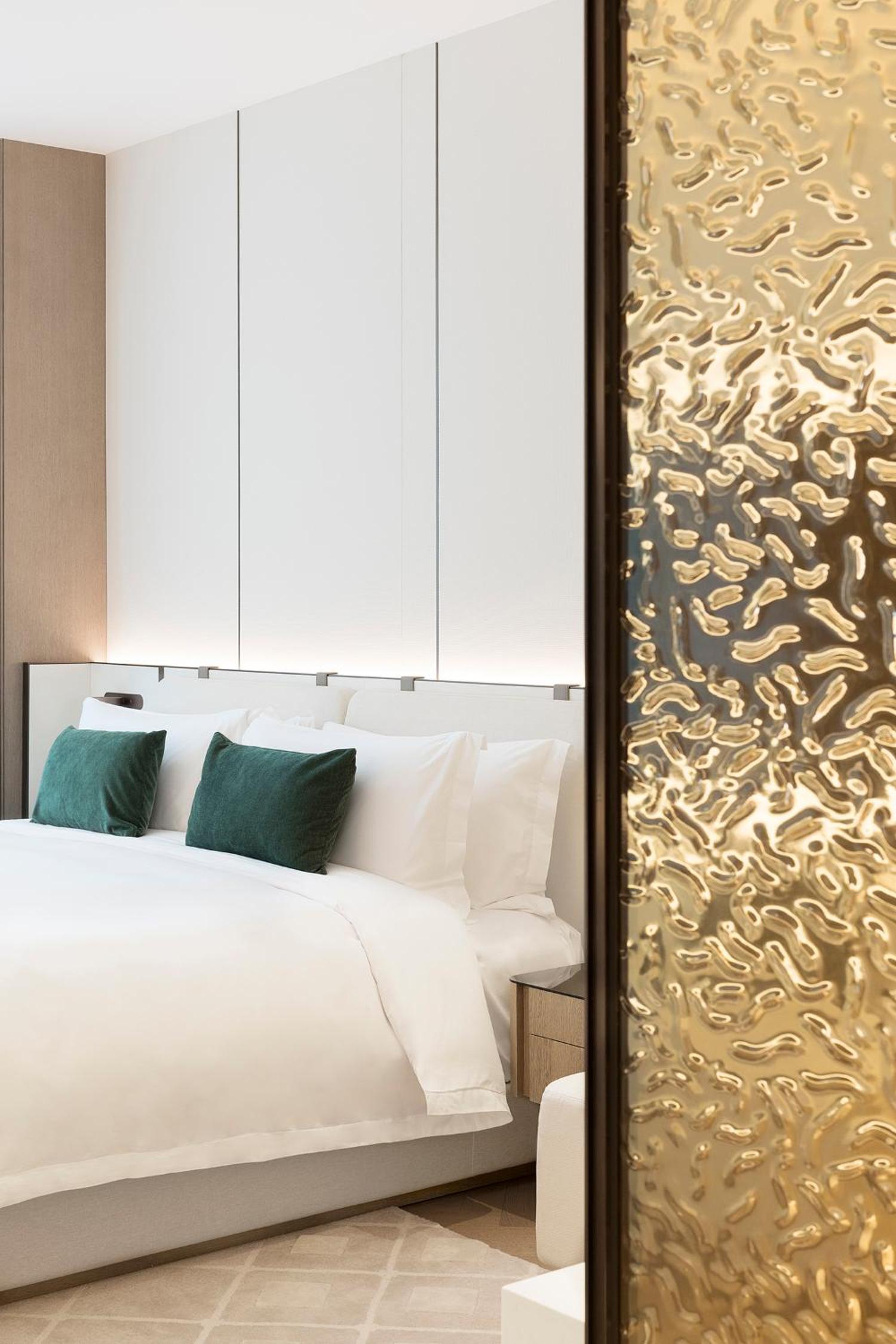 Deluxe Queen Room photo 2